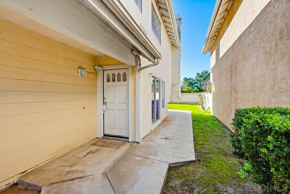 Detail Gallery Image 4 of 43 For 6939  Westleigh Place, San Diego,  CA 92126 - 4 Beds | 2/1 Baths