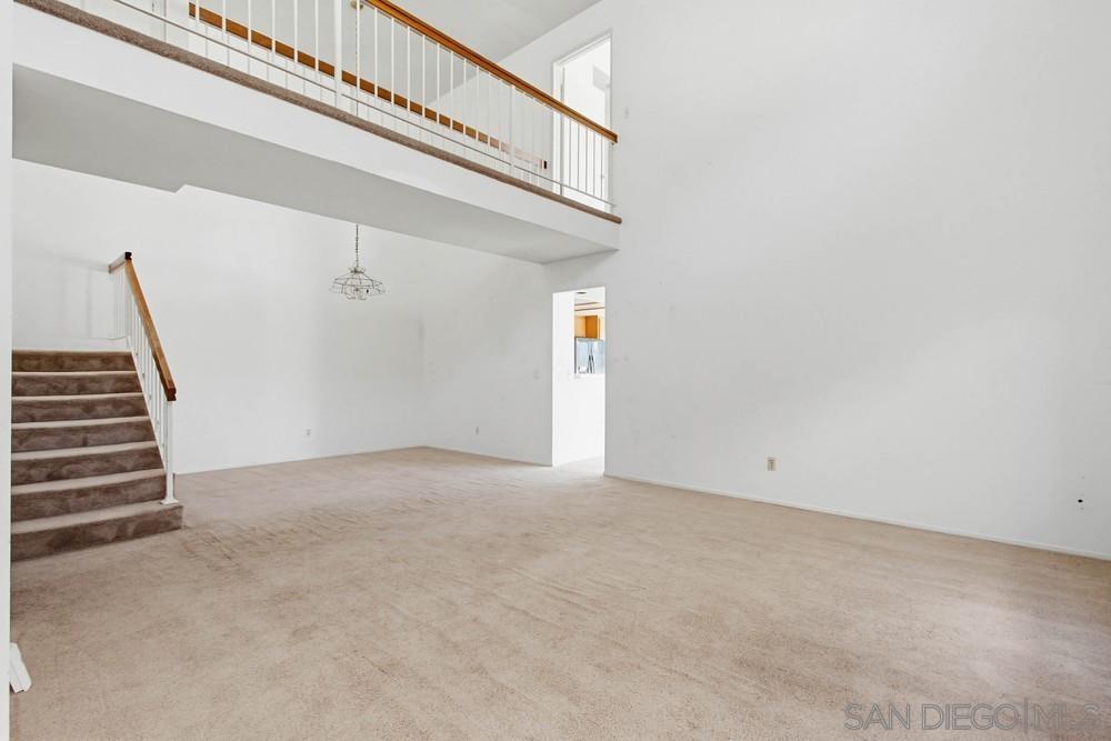 Detail Gallery Image 6 of 43 For 6939  Westleigh Place, San Diego,  CA 92126 - 4 Beds | 2/1 Baths