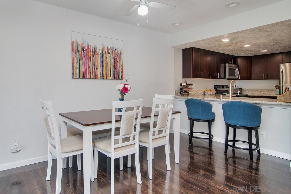 Detail Gallery Image 3 of 28 For 4494  Mentone St.  #6,  San Diego,  CA 92107 - 2 Beds | 2 Baths