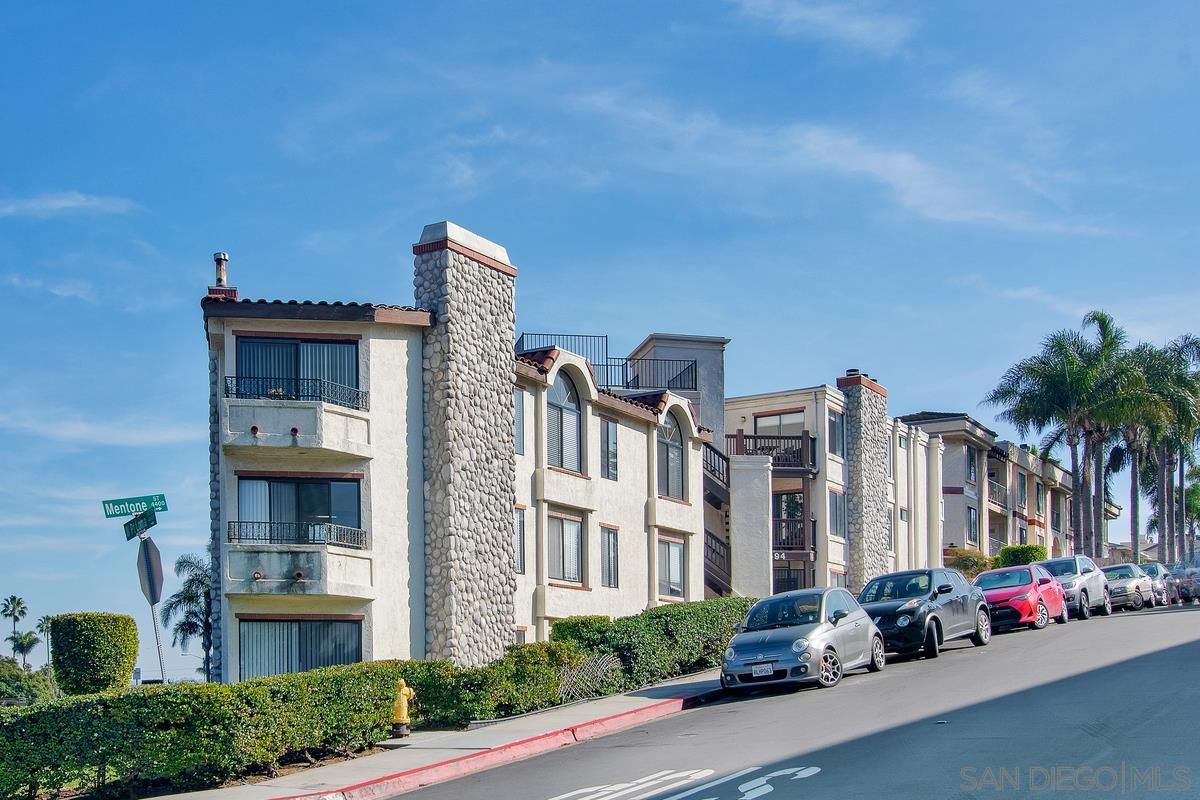 Detail Gallery Image 8 of 28 For 4494  Mentone St.  #6,  San Diego,  CA 92107 - 2 Beds | 2 Baths