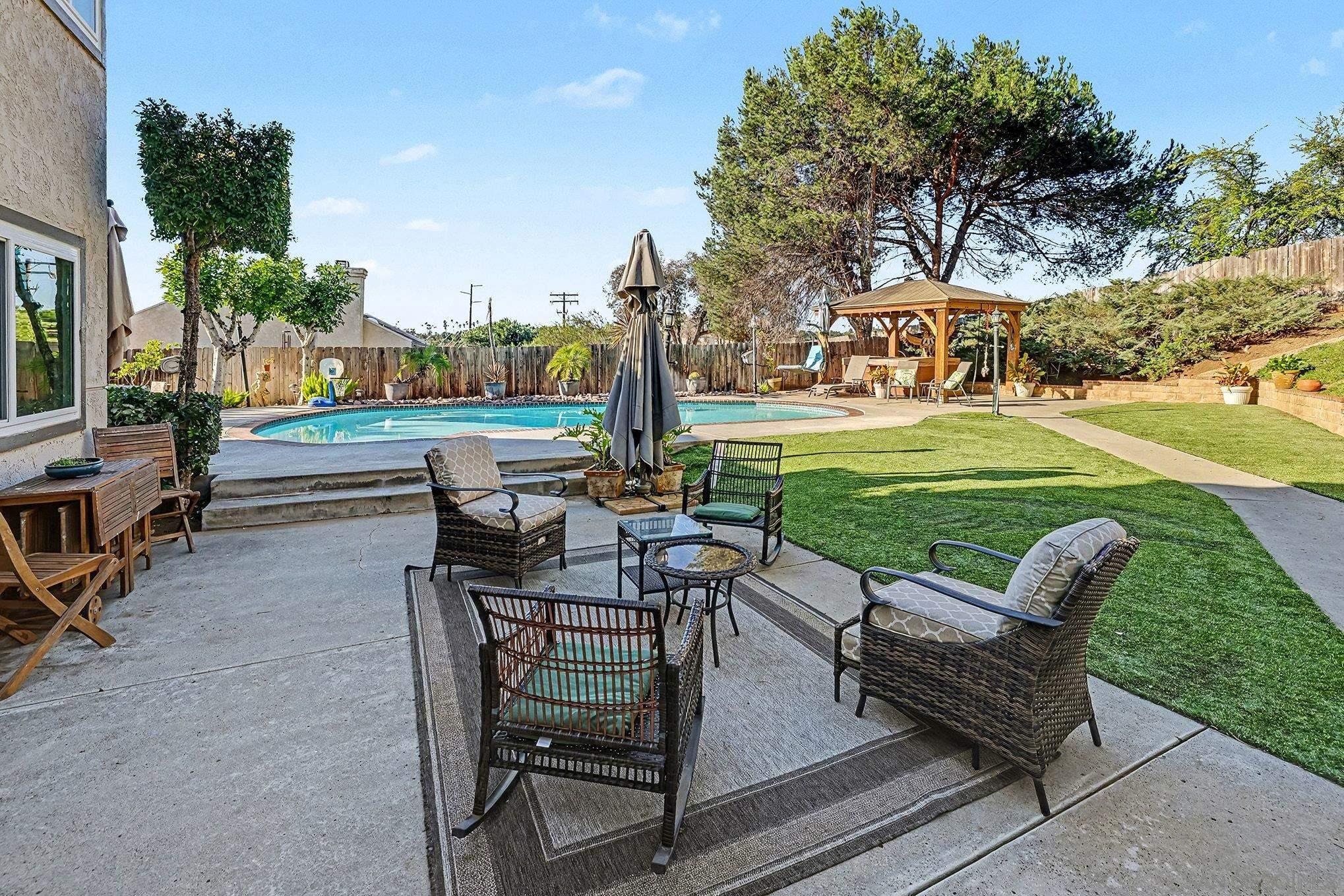 Detail Gallery Image 32 of 43 For 627  Valley Grove Ln, Escondido,  CA 92025 - 4 Beds | 2/1 Baths