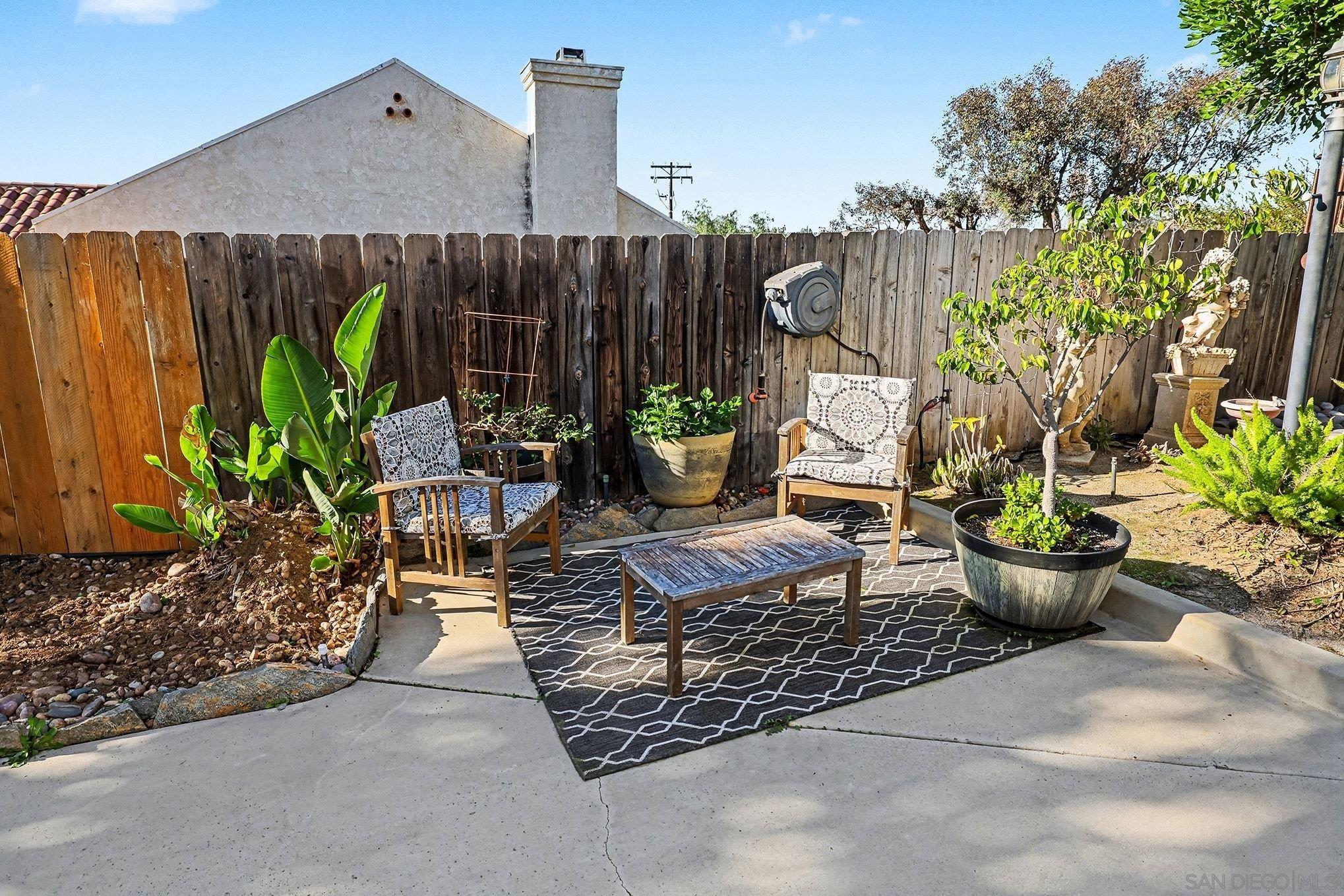 Detail Gallery Image 34 of 43 For 627  Valley Grove Ln, Escondido,  CA 92025 - 4 Beds | 2/1 Baths