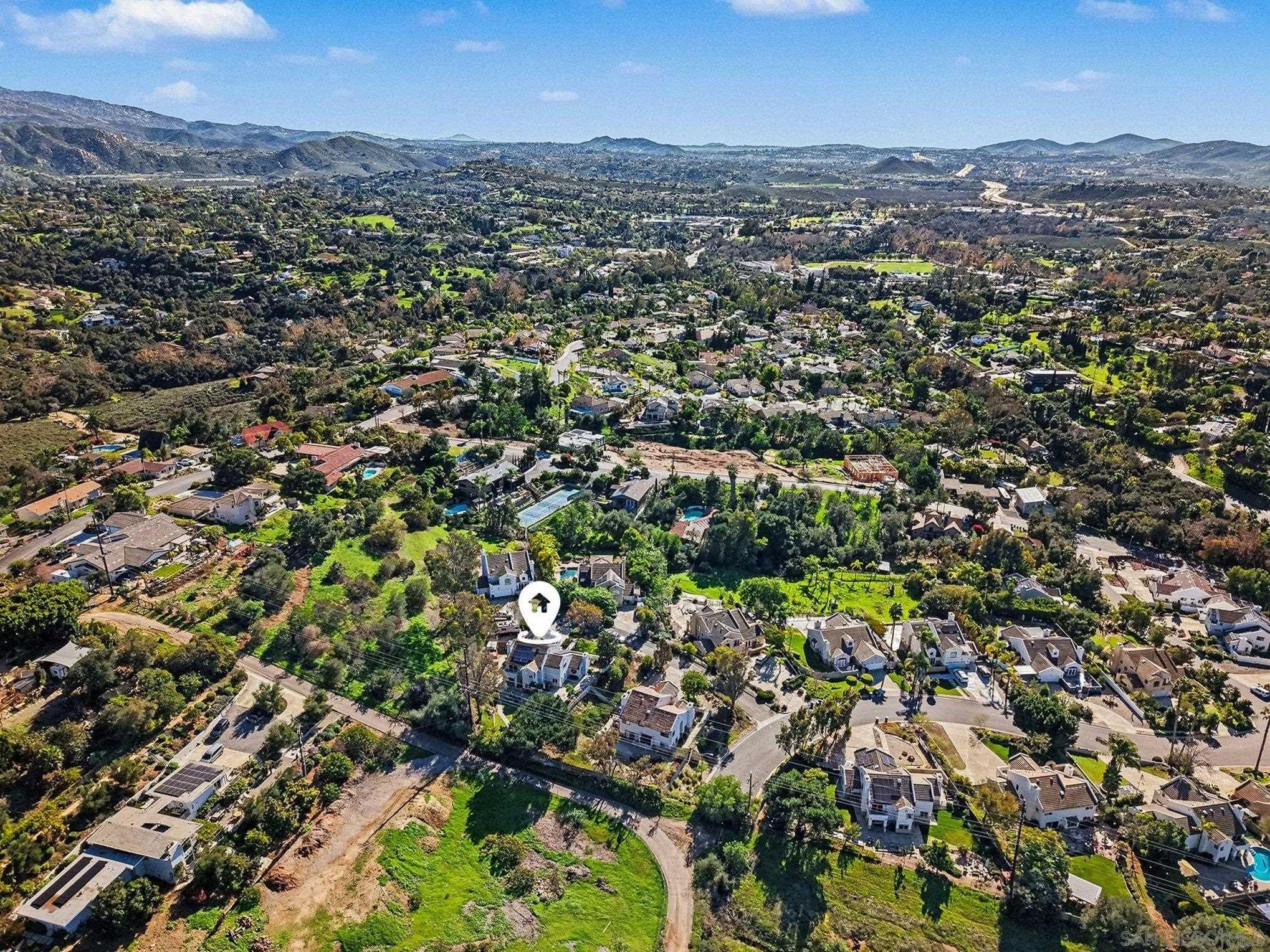 Detail Gallery Image 41 of 43 For 627  Valley Grove Ln, Escondido,  CA 92025 - 4 Beds | 2/1 Baths