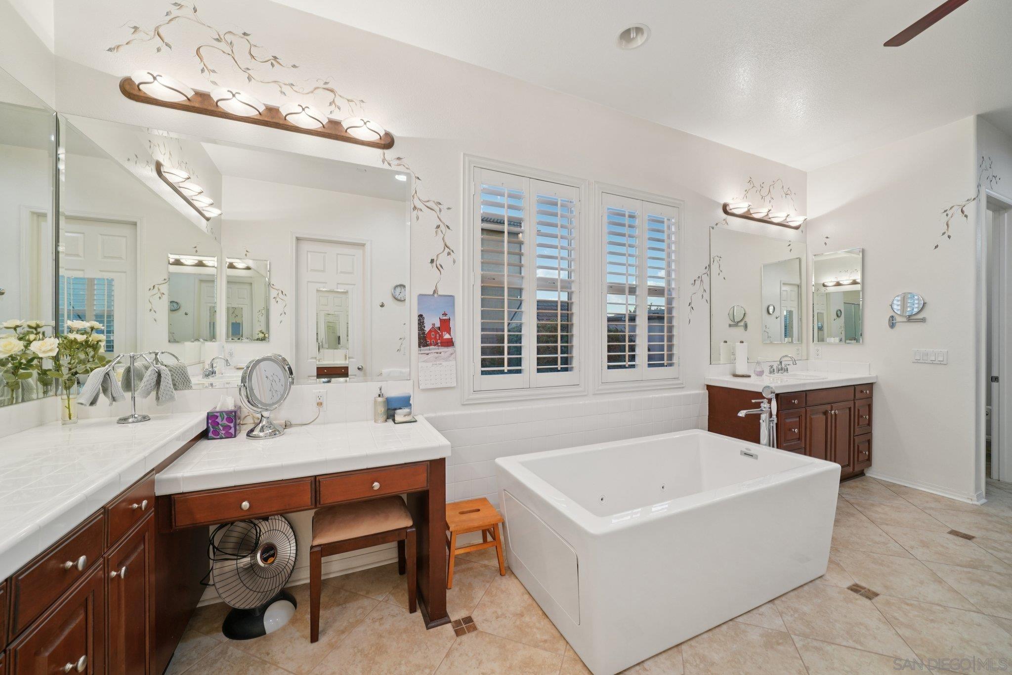 Detail Gallery Image 17 of 43 For 9471  Estrella Hills St, Riverside,  CA 92508 - 4 Beds | 3 Baths