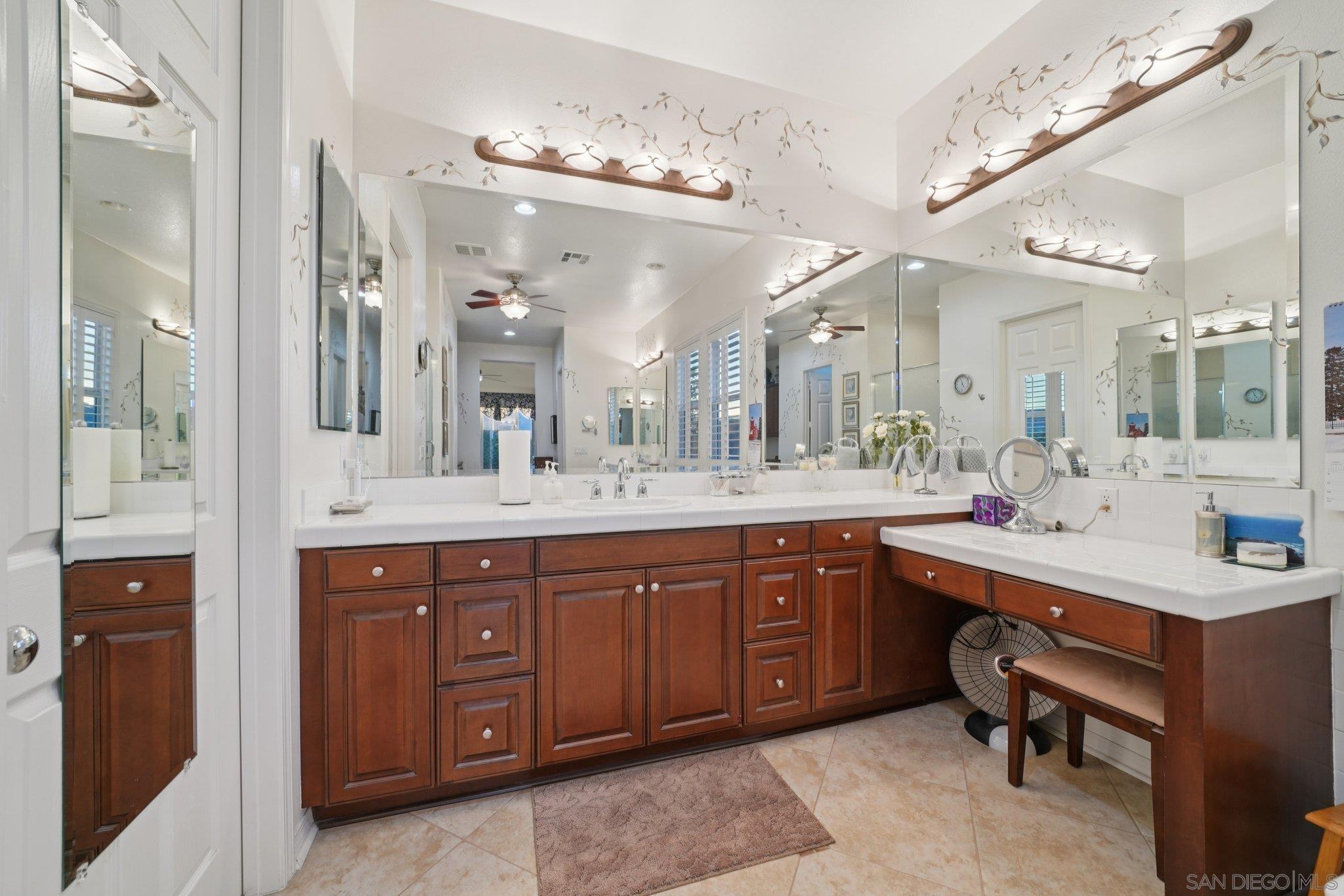 Detail Gallery Image 19 of 43 For 9471  Estrella Hills St, Riverside,  CA 92508 - 4 Beds | 3 Baths