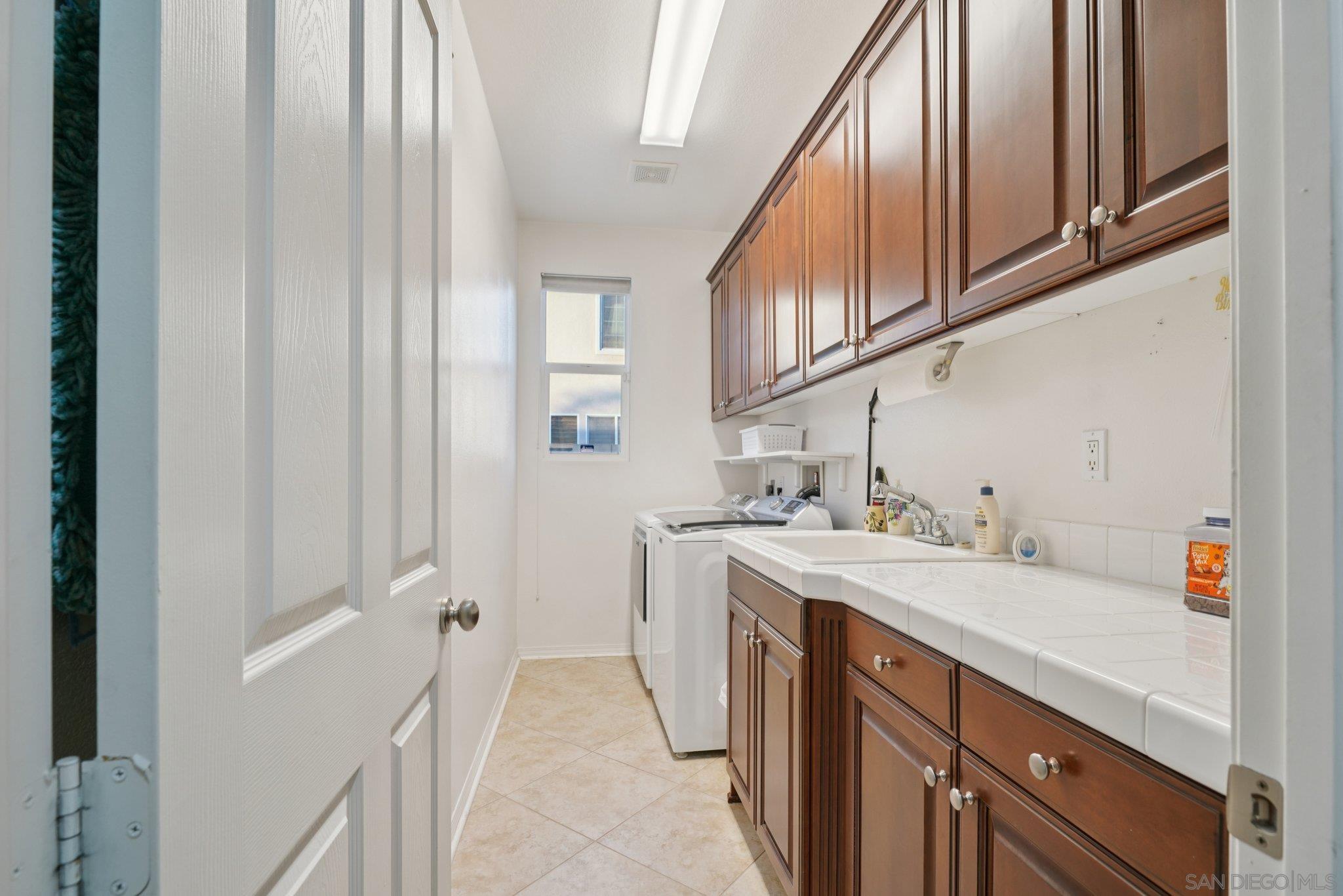 Detail Gallery Image 27 of 43 For 9471  Estrella Hills St, Riverside,  CA 92508 - 4 Beds | 3 Baths