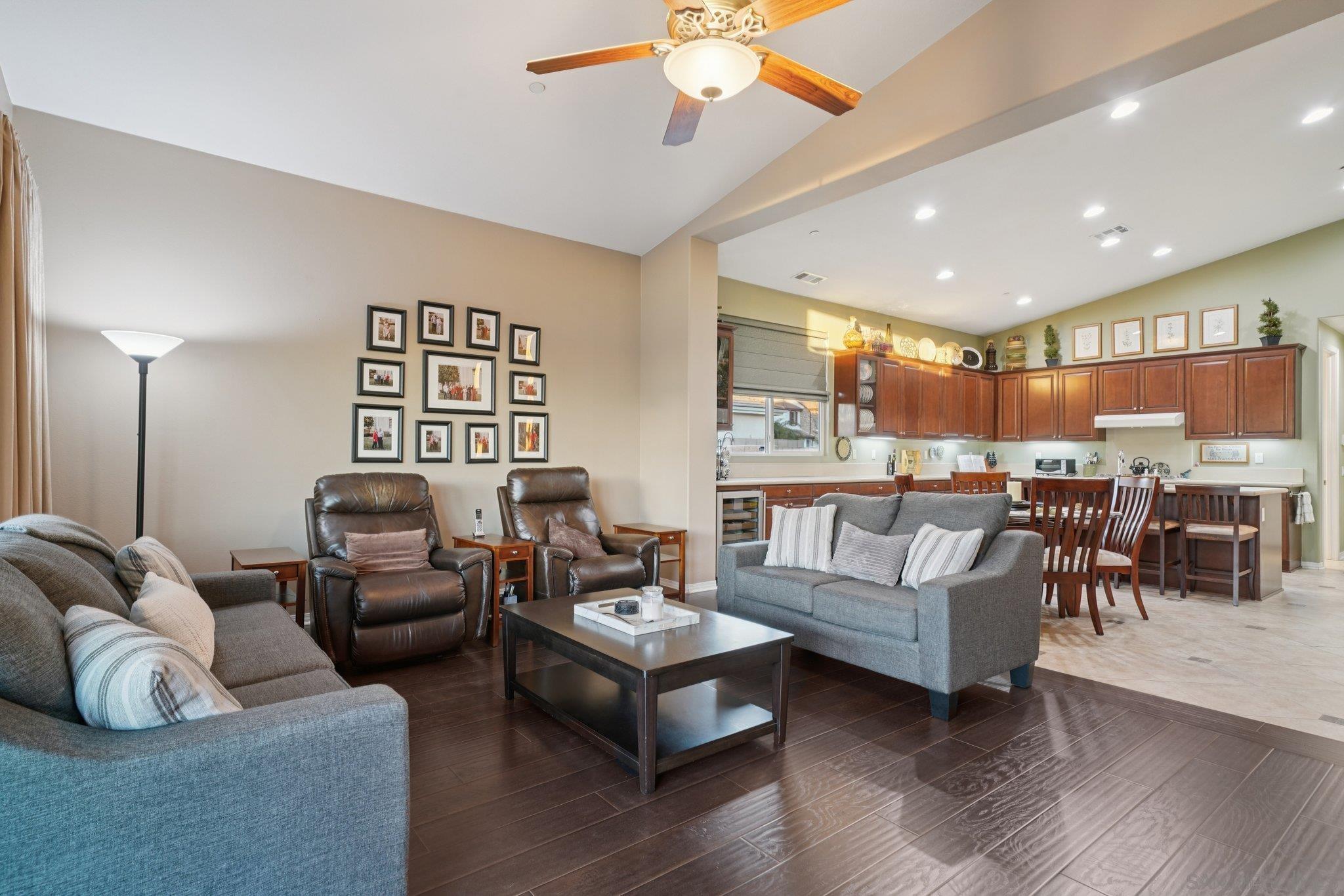 Detail Gallery Image 7 of 43 For 9471  Estrella Hills St, Riverside,  CA 92508 - 4 Beds | 3 Baths