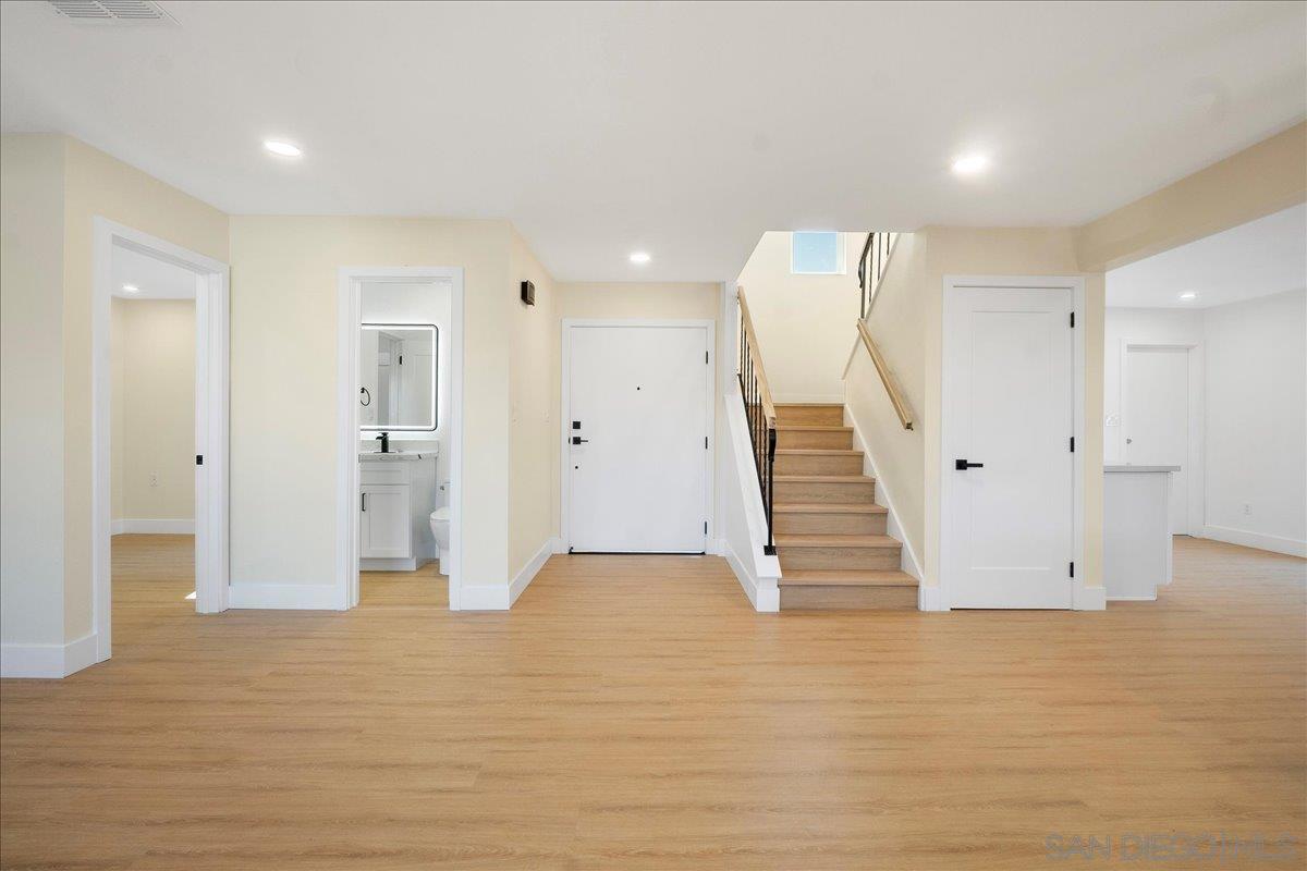 Detail Gallery Image 18 of 24 For 1408  Oleander Ave, Chula Vista,  CA 91911 - 5 Beds | 2/1 Baths