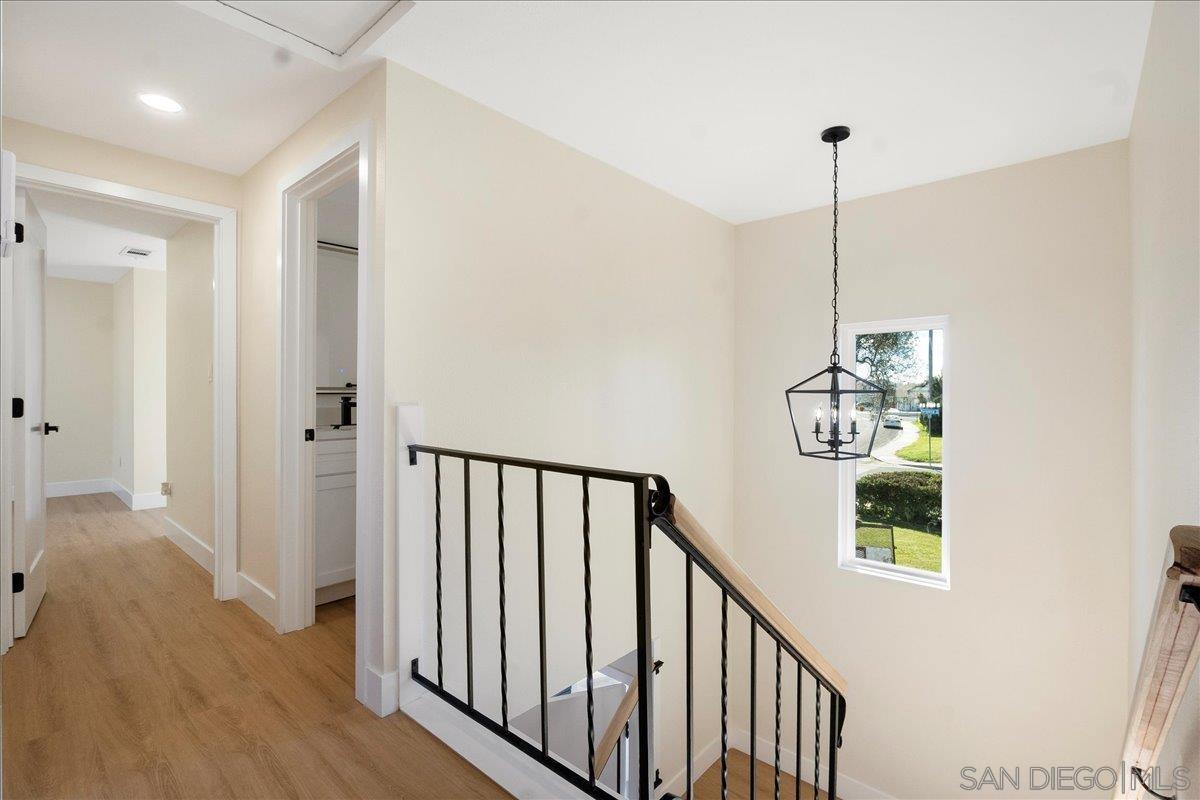 Detail Gallery Image 5 of 24 For 1408  Oleander Ave, Chula Vista,  CA 91911 - 5 Beds | 2/1 Baths