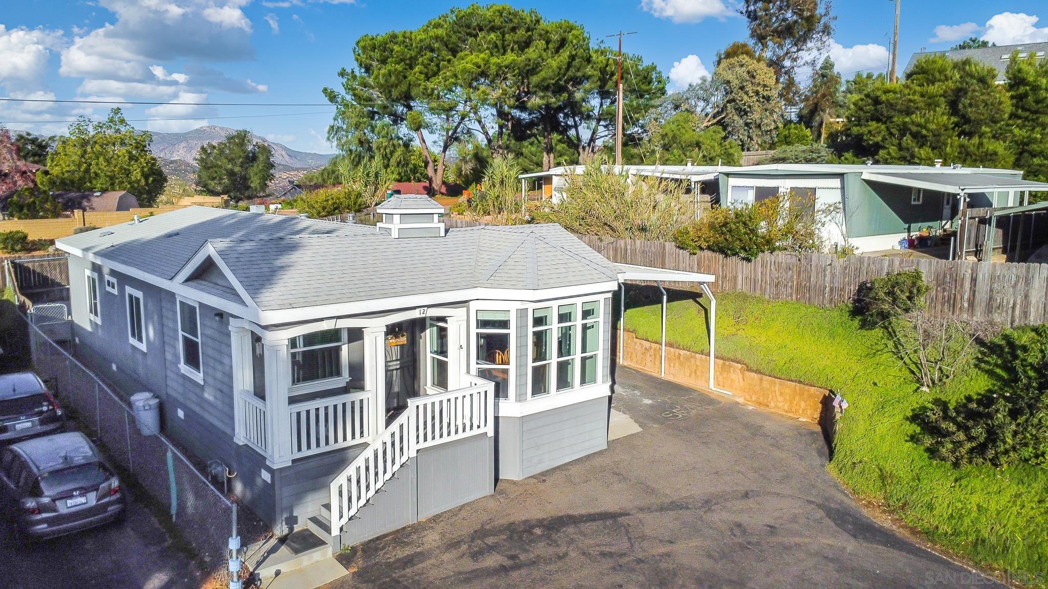 Detail Gallery Image 11 of 37 For 250  La Cresta Heights Rd  #SPC 12,  El Cajon,  CA 92021 - 3 Beds | 2 Baths