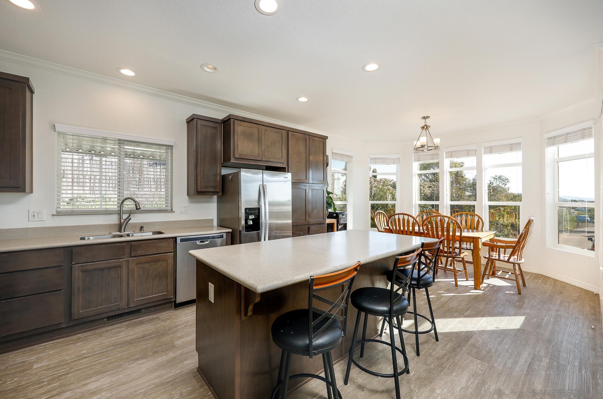 Detail Gallery Image 14 of 37 For 250  La Cresta Heights Rd  #SPC 12,  El Cajon,  CA 92021 - 3 Beds | 2 Baths