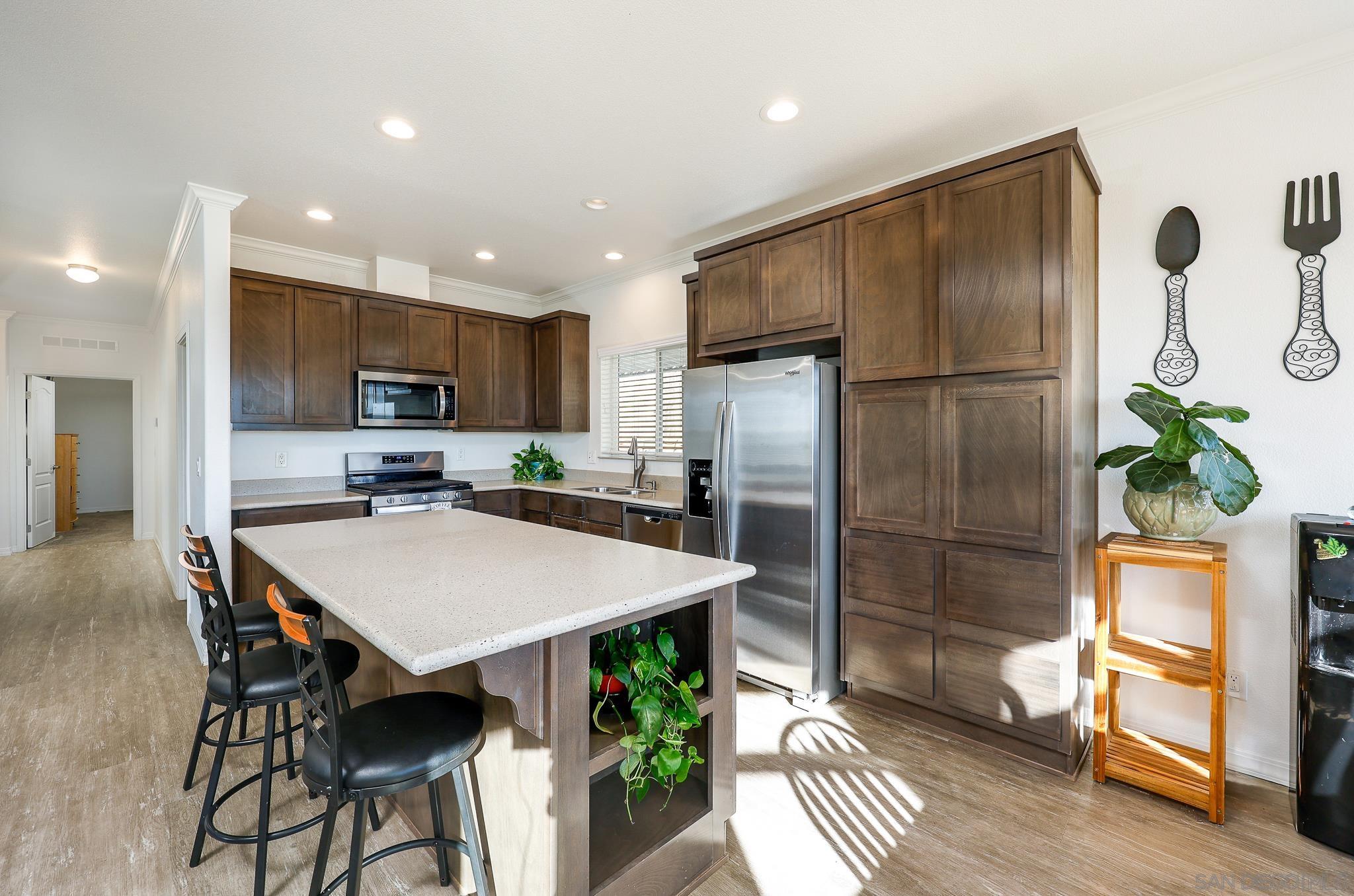 Detail Gallery Image 3 of 37 For 250  La Cresta Heights Rd  #SPC 12,  El Cajon,  CA 92021 - 3 Beds | 2 Baths