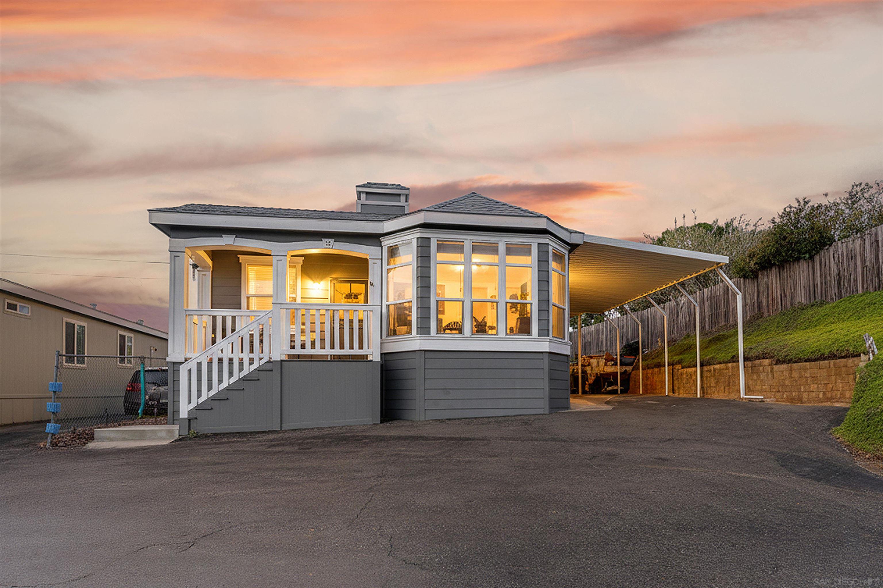 Detail Gallery Image 7 of 37 For 250  La Cresta Heights Rd  #SPC 12,  El Cajon,  CA 92021 - 3 Beds | 2 Baths