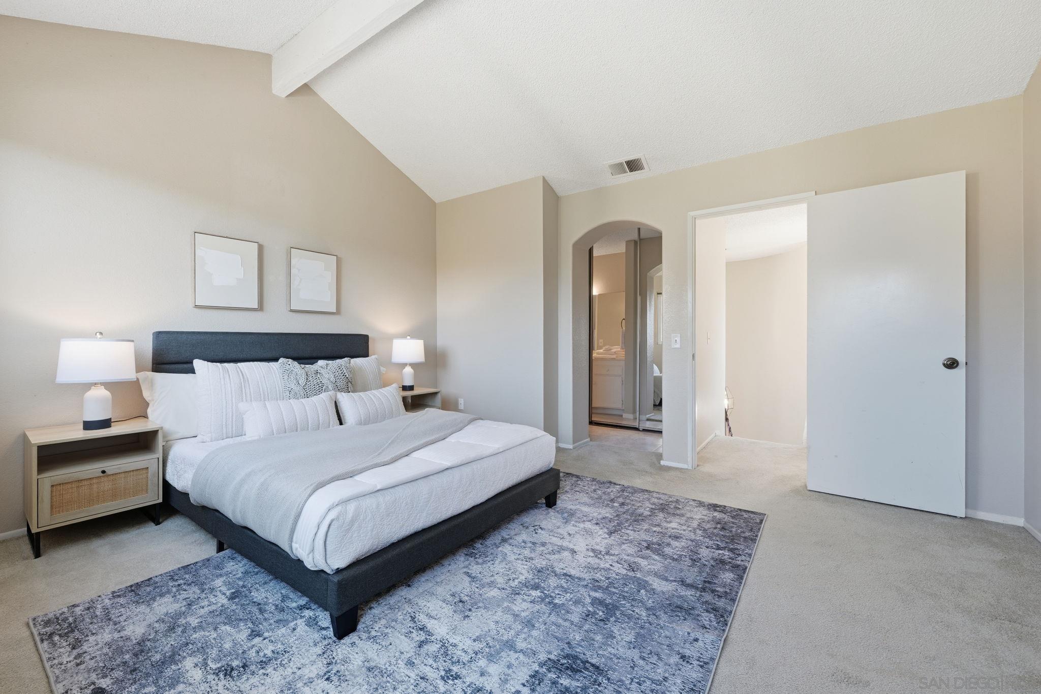 Detail Gallery Image 17 of 34 For 2591  Regent Rd, Carlsbad,  CA 92010 - 3 Beds | 2/1 Baths