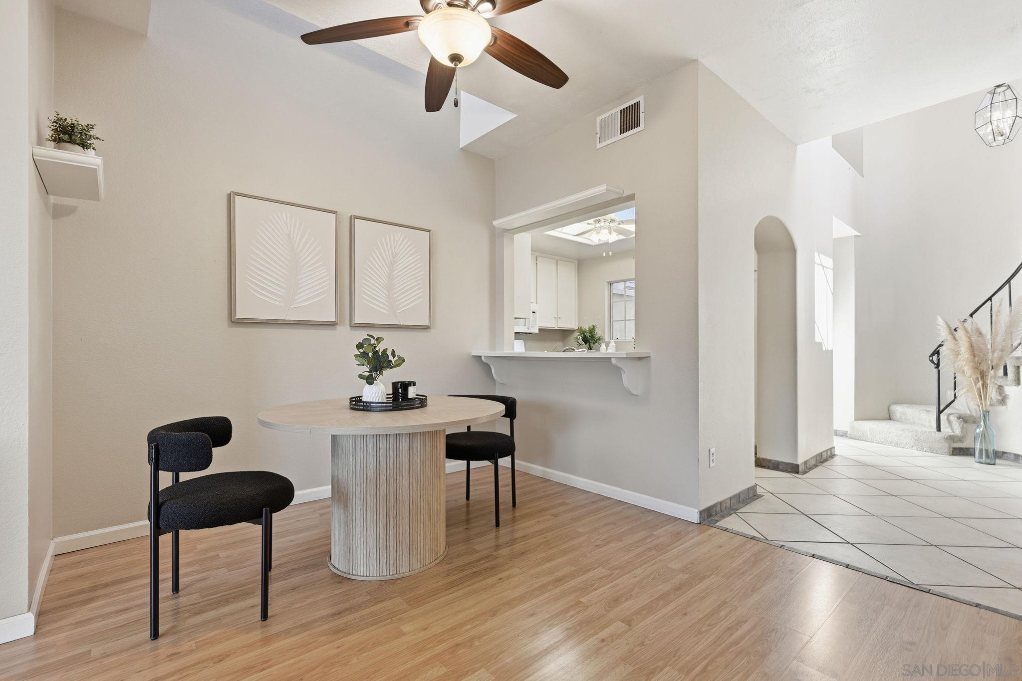 Detail Gallery Image 9 of 34 For 2591  Regent Rd, Carlsbad,  CA 92010 - 3 Beds | 2/1 Baths