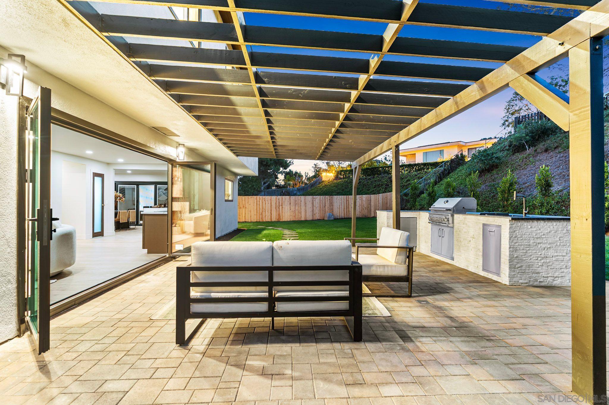 Detail Gallery Image 25 of 31 For 13334  Barbados Way, Del Mar,  CA 92014 - 4 Beds | 3 Baths