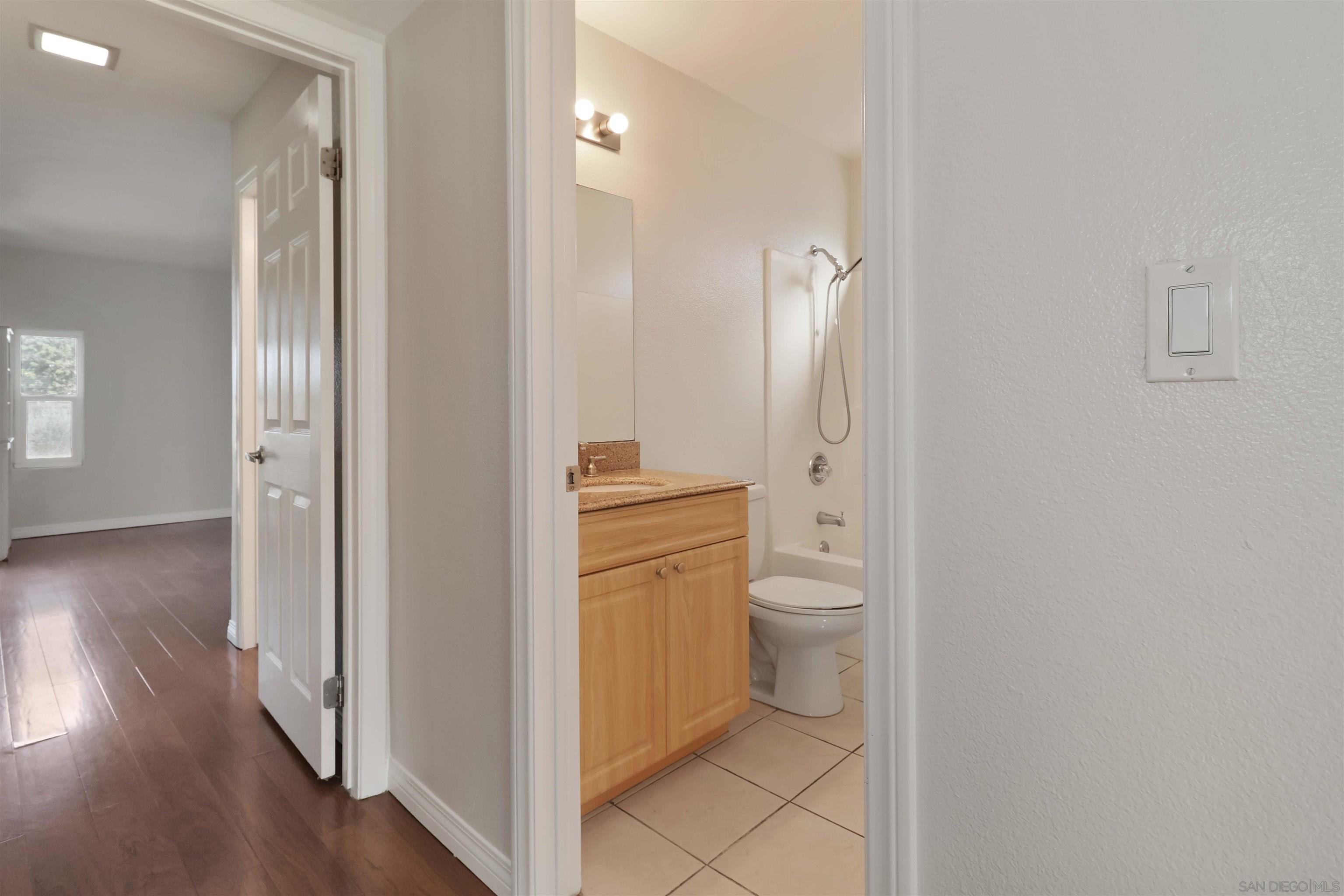 Detail Gallery Image 13 of 30 For 1160 E Washington Ave  #3,  El Cajon,  CA 92019 - 2 Beds | 2 Baths