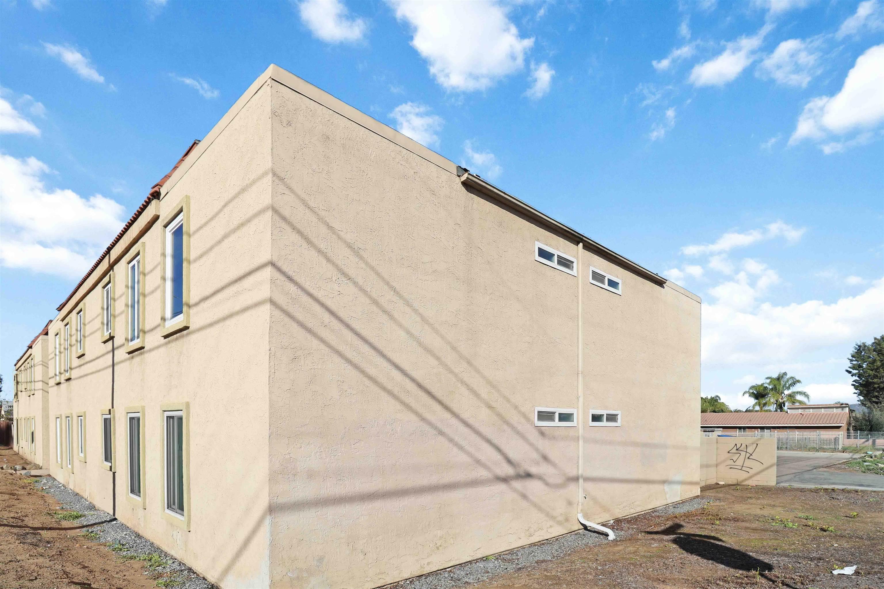 Detail Gallery Image 29 of 30 For 1160 E Washington Ave  #3,  El Cajon,  CA 92019 - 2 Beds | 2 Baths