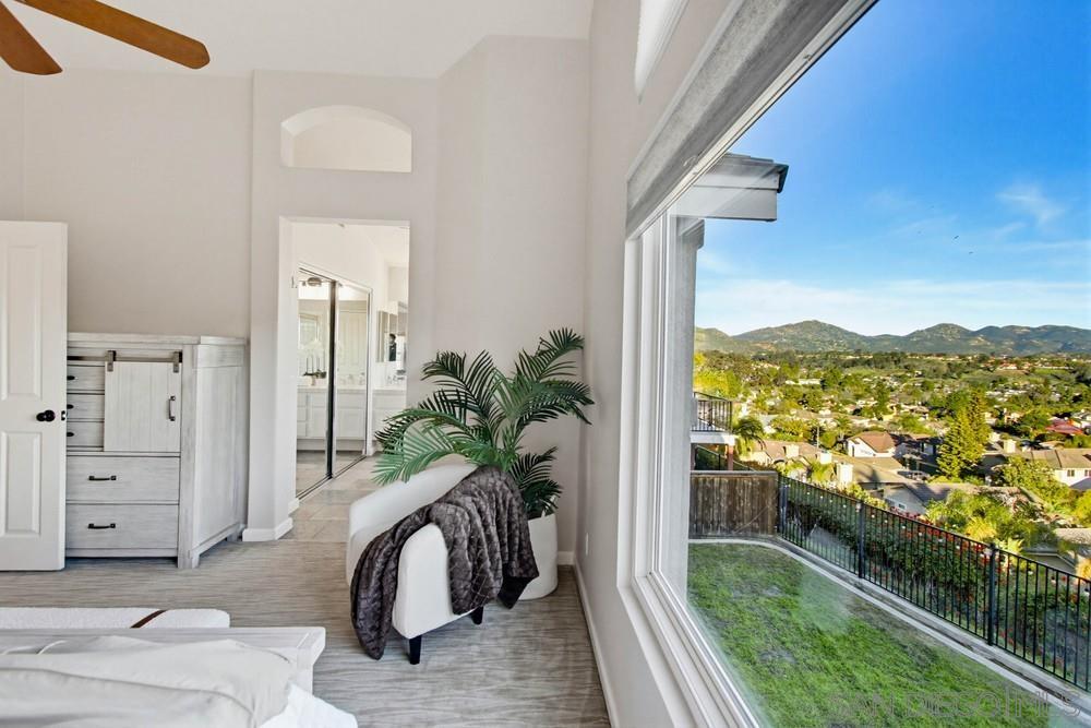 Detail Gallery Image 15 of 21 For 13693  Tradition Street, San Diego,  CA 92128 - 4 Beds | 2/1 Baths