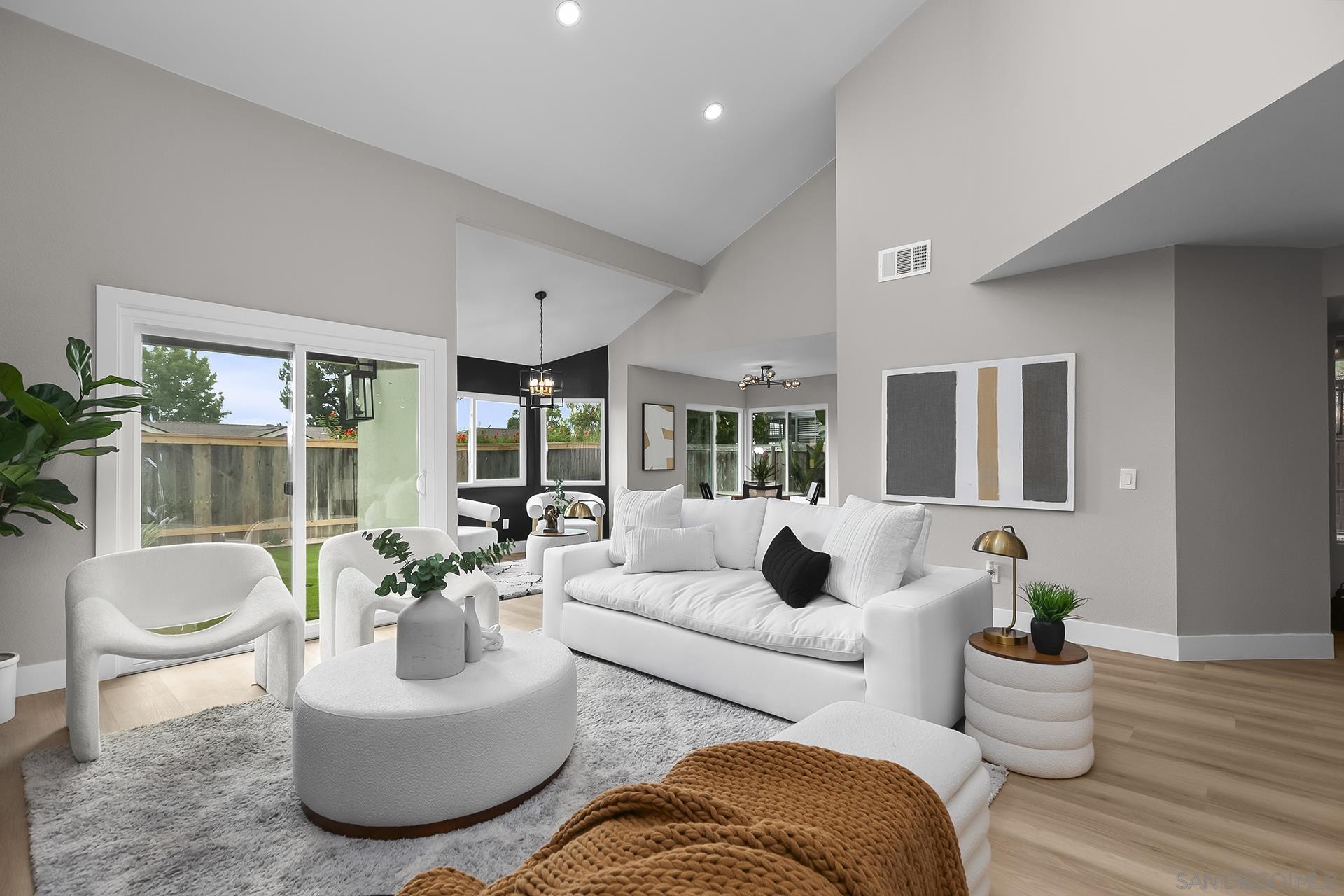 Detail Gallery Image 5 of 45 For 3226  Old Heather Road, San Diego,  CA 92111 - 3 Beds | 2/1 Baths