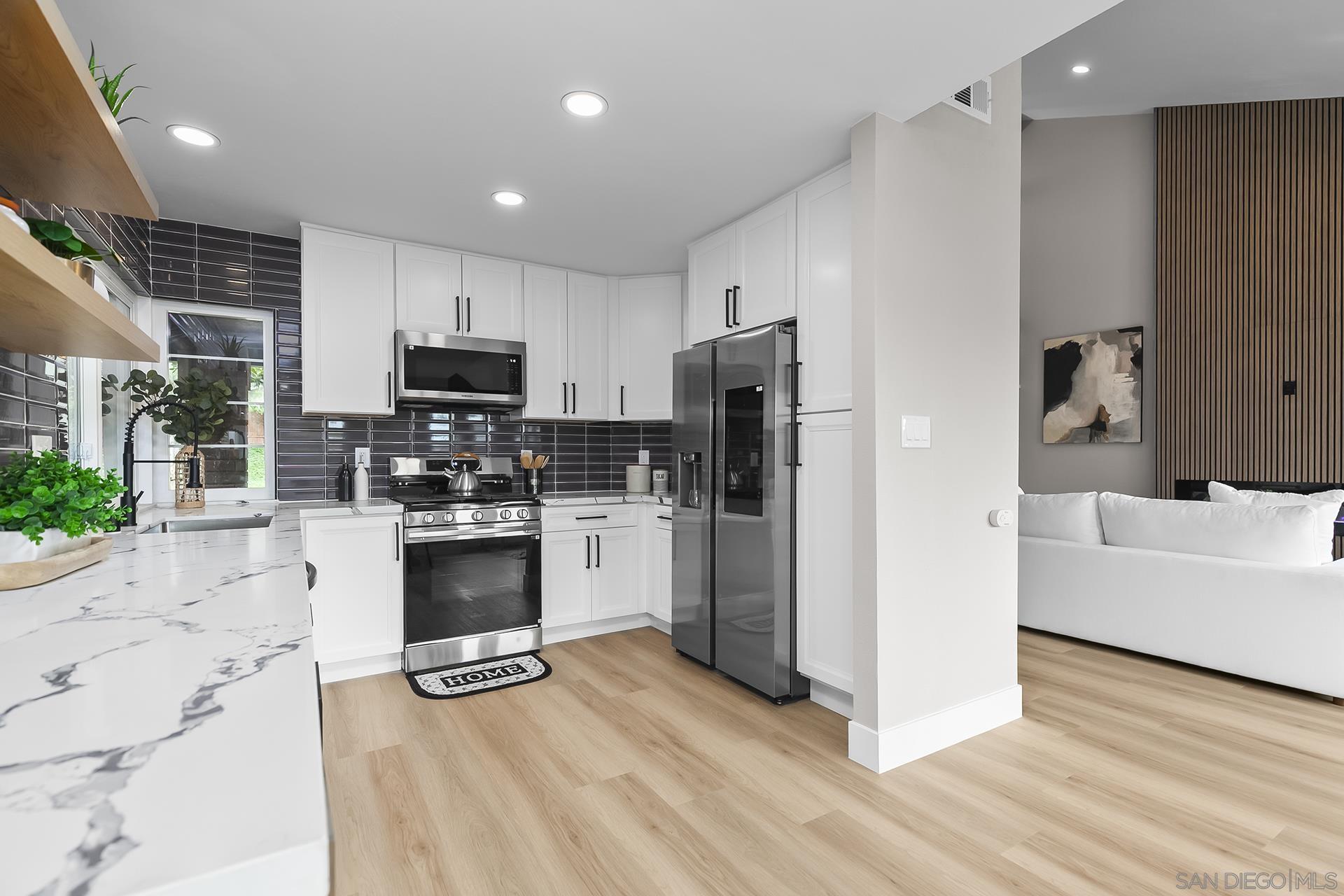 Detail Gallery Image 18 of 45 For 3226  Old Heather Road, San Diego,  CA 92111 - 3 Beds | 2/1 Baths