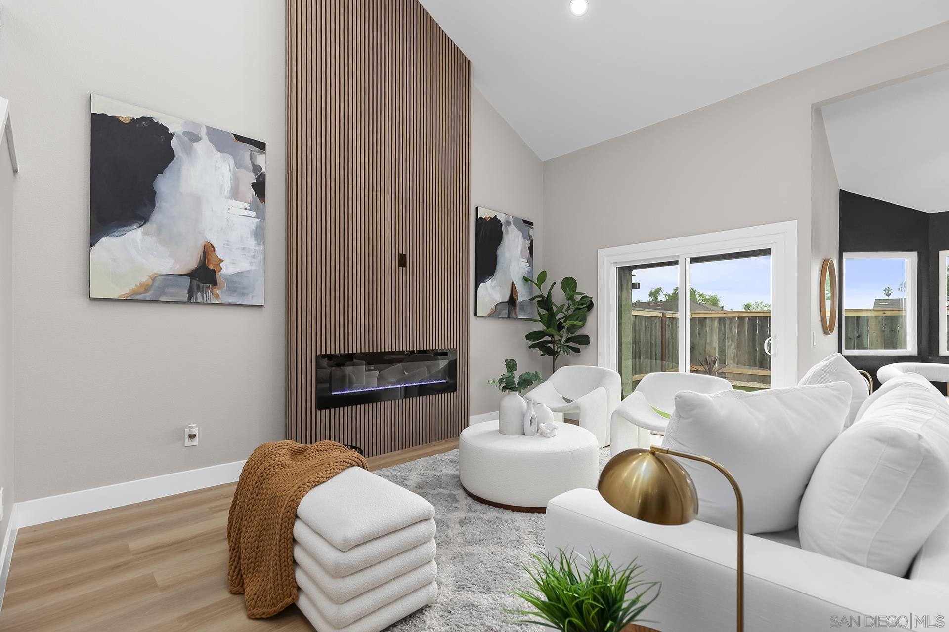 Detail Gallery Image 4 of 45 For 3226  Old Heather Road, San Diego,  CA 92111 - 3 Beds | 2/1 Baths