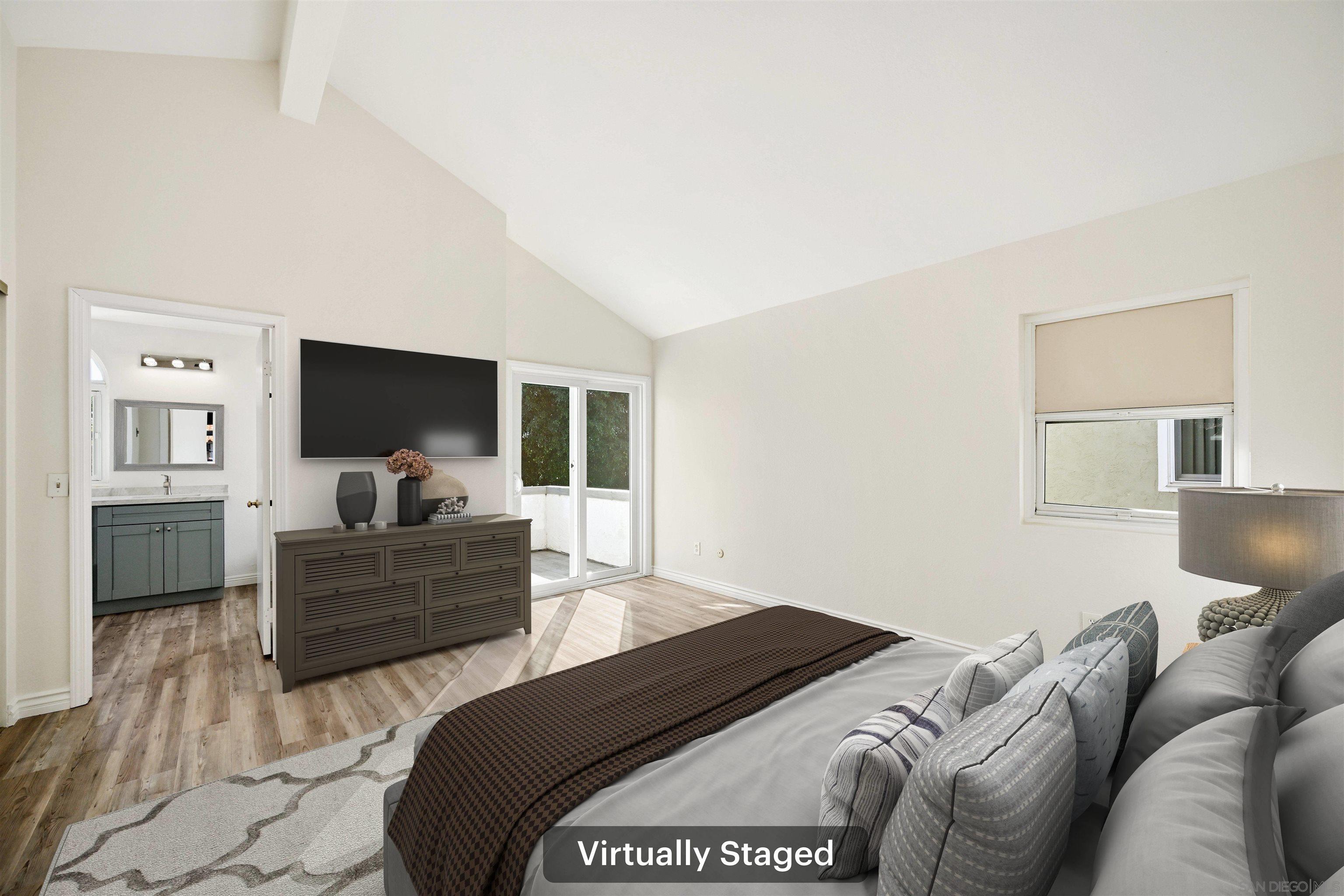 Detail Gallery Image 12 of 26 For 1749  via Allena, Oceanside,  CA 92056 - 4 Beds | 3 Baths