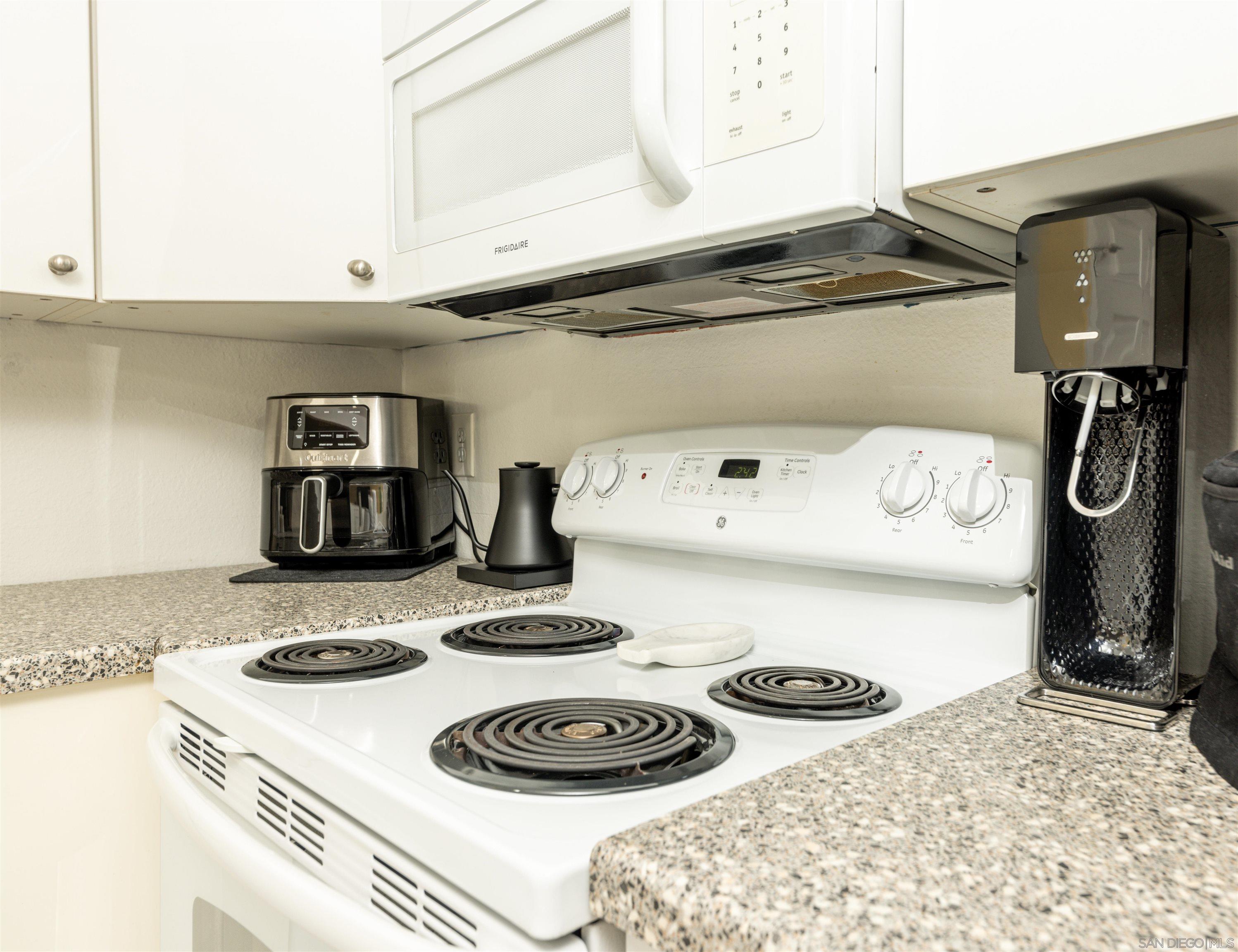 Detail Gallery Image 10 of 25 For 3550  Ruffin Rd  #UNIT 155,  San Diego,  CA 92123 - 2 Beds | 1 Baths