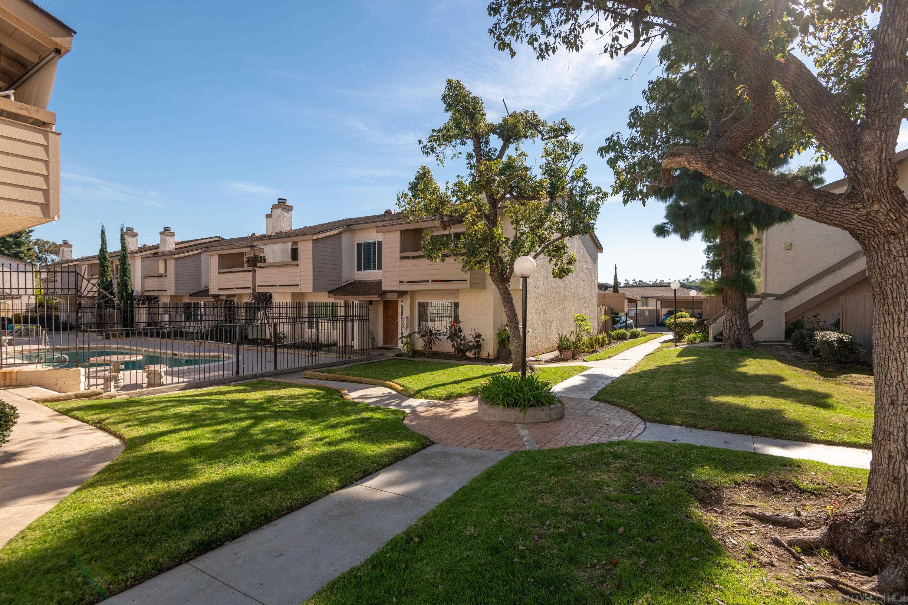 Front Image Thumbnail for SD2601132