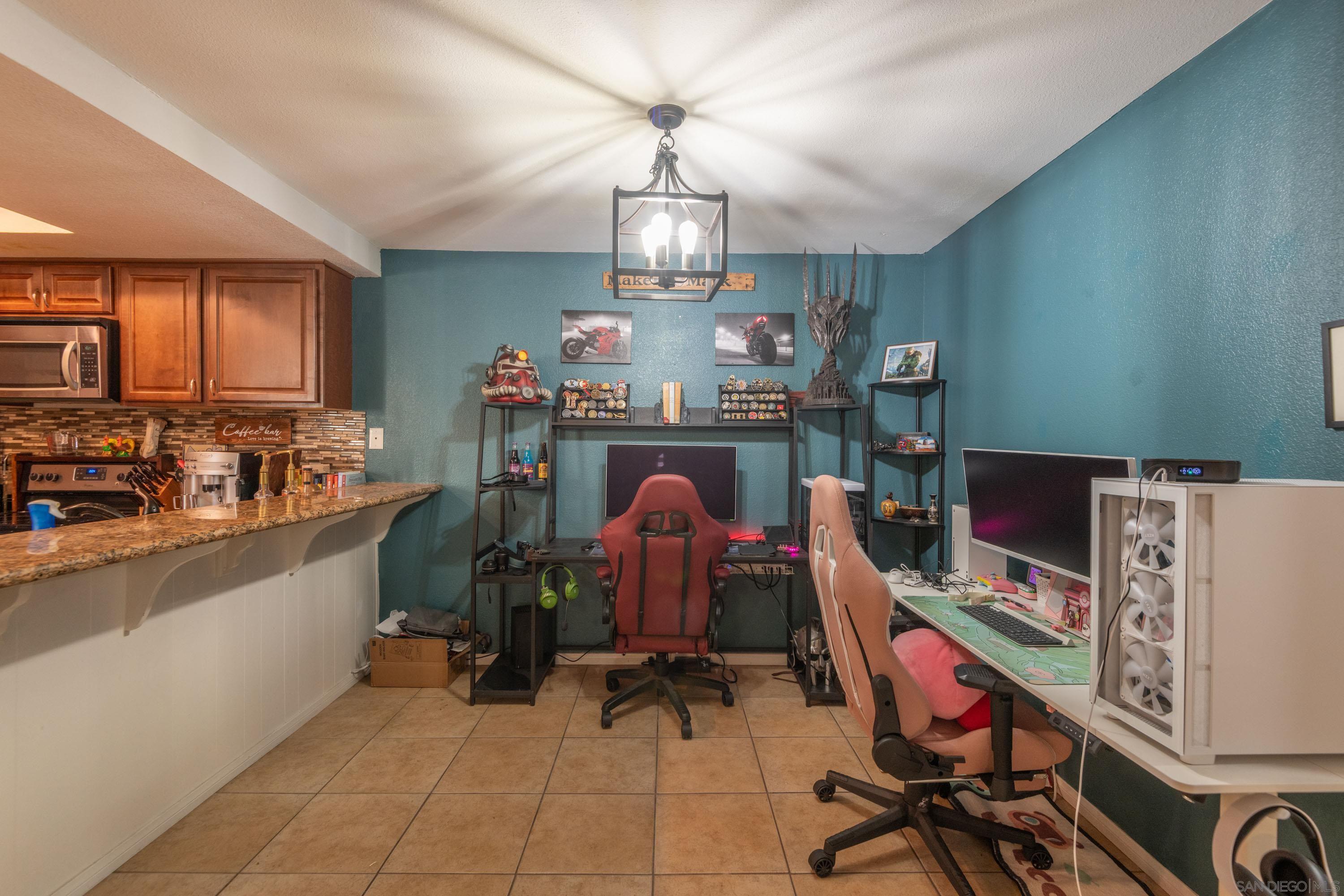 Detail Gallery Image 7 of 20 For 1727  Melrose Ave  #33,  Chula Vista,  CA 91911 - 2 Beds | 2 Baths