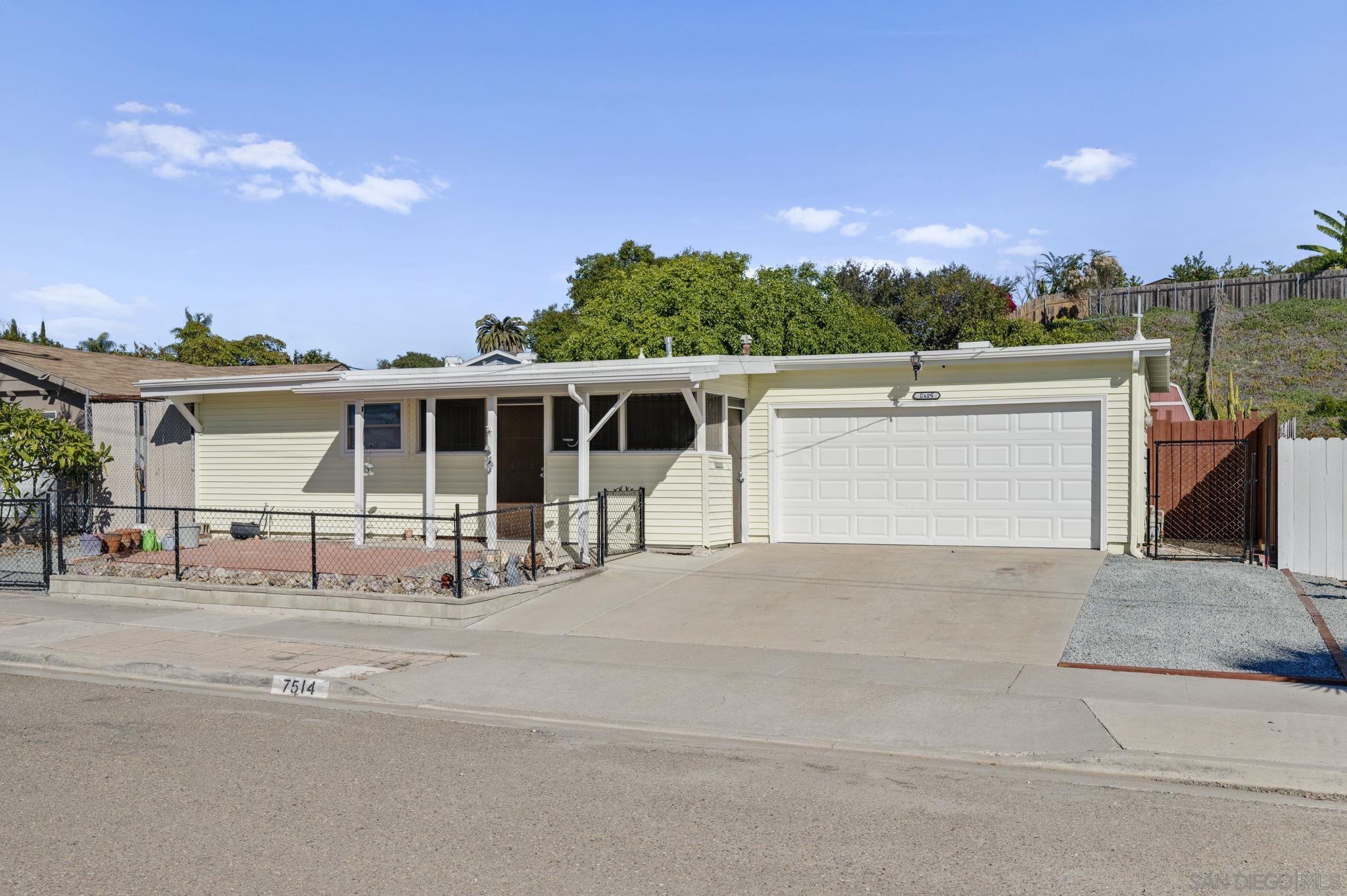 Detail Gallery Image 24 of 30 For 7514  Deville Dr, San Diego,  CA 92114 - 4 Beds | 2 Baths