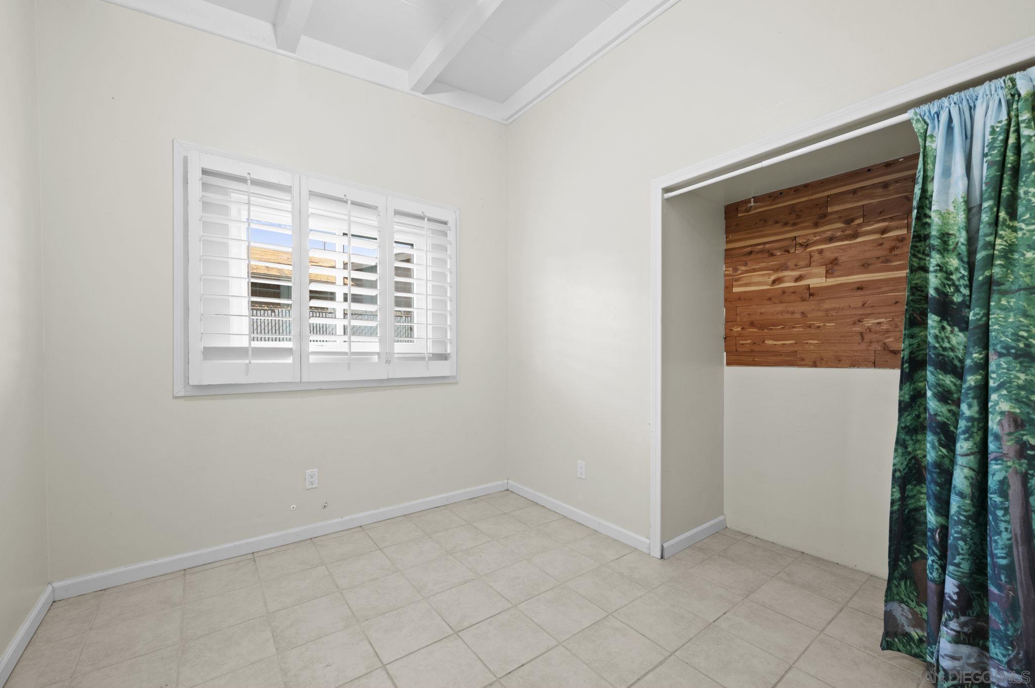 Detail Gallery Image 5 of 30 For 7514  Deville Dr, San Diego,  CA 92114 - 4 Beds | 2 Baths