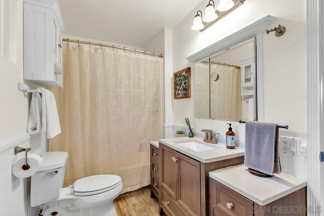 Detail Gallery Image 13 of 49 For 2460  Reill View Dr, Escondido,  CA 92025 - 5 Beds | 3 Baths