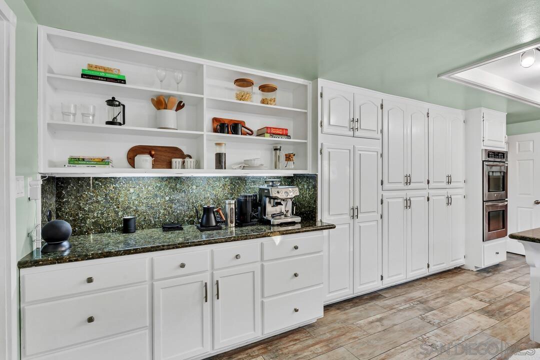 Detail Gallery Image 17 of 49 For 2460  Reill View Dr, Escondido,  CA 92025 - 5 Beds | 3 Baths