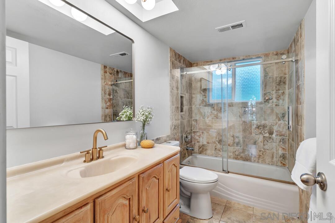 Detail Gallery Image 29 of 49 For 2460  Reill View Dr, Escondido,  CA 92025 - 5 Beds | 3 Baths