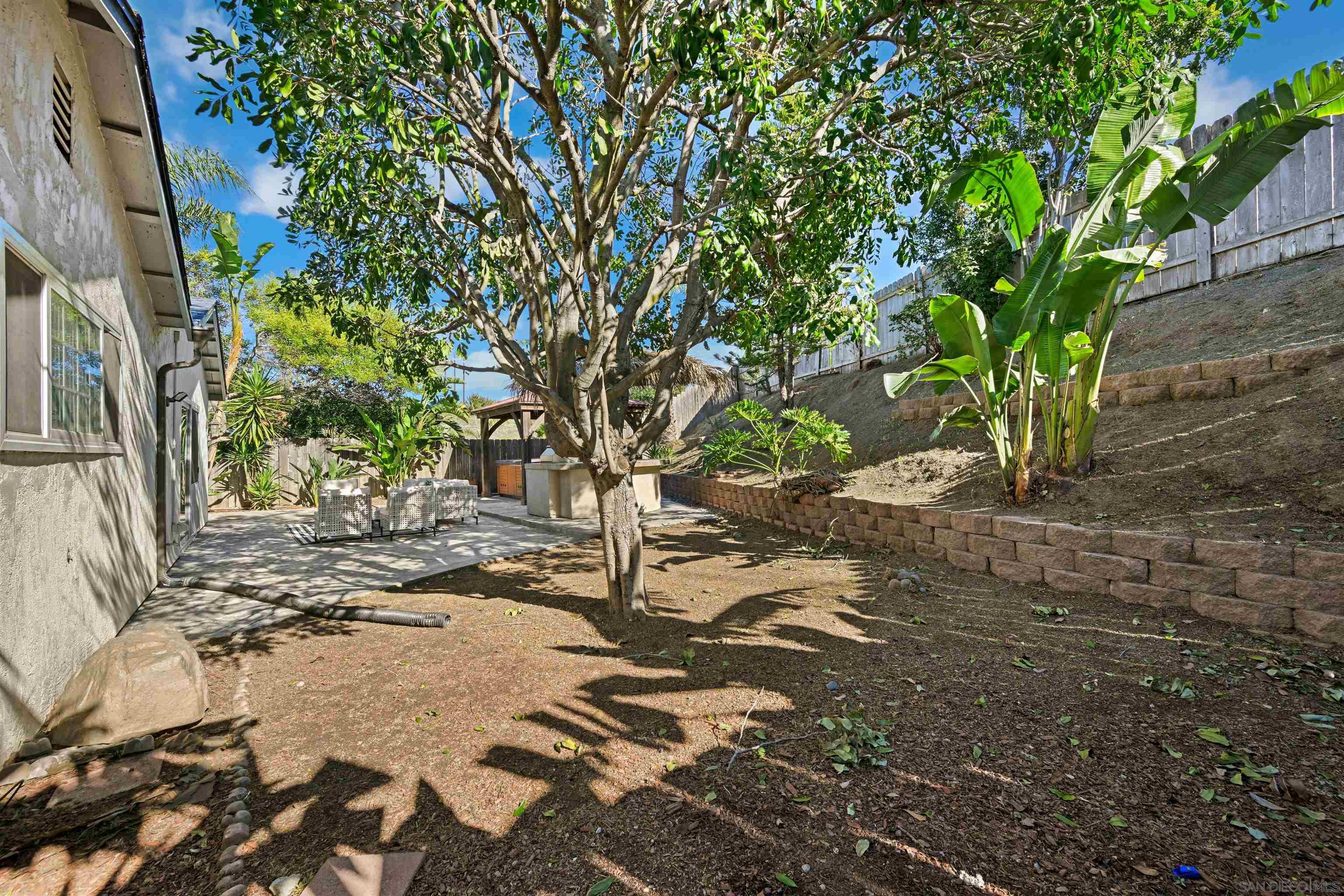 Detail Gallery Image 20 of 21 For 13133  Calle De Las Rosas, San Diego,  CA 92129 - 3 Beds | 2 Baths