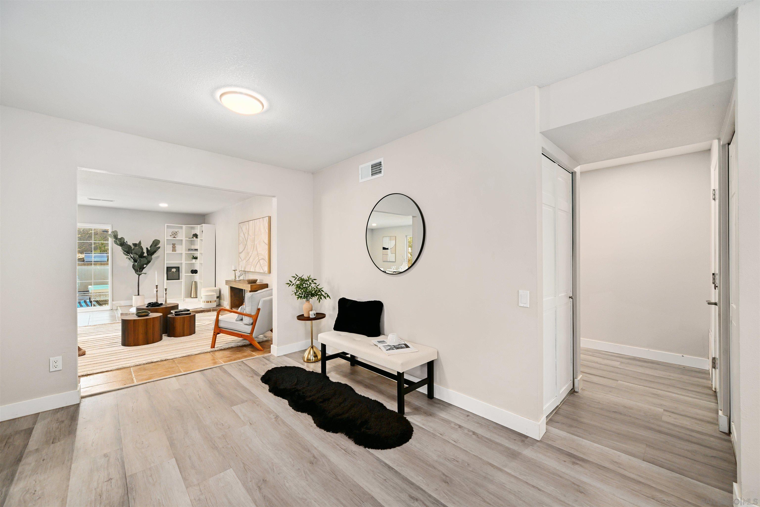 Detail Gallery Image 6 of 21 For 13133  Calle De Las Rosas, San Diego,  CA 92129 - 3 Beds | 2 Baths