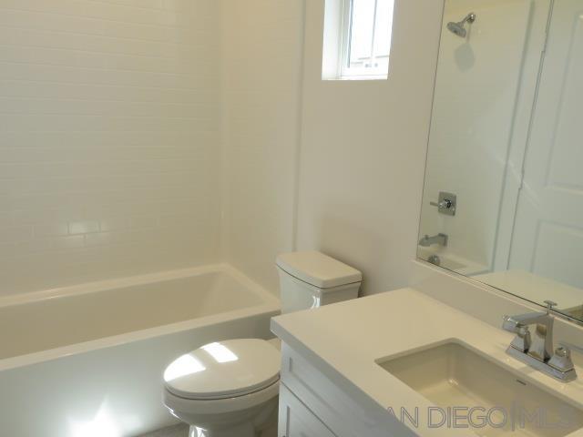 Detail Gallery Image 22 of 35 For 4382  Pacifica Way  5, Oceanside,  CA 92056 - 3 Beds | 3 Baths