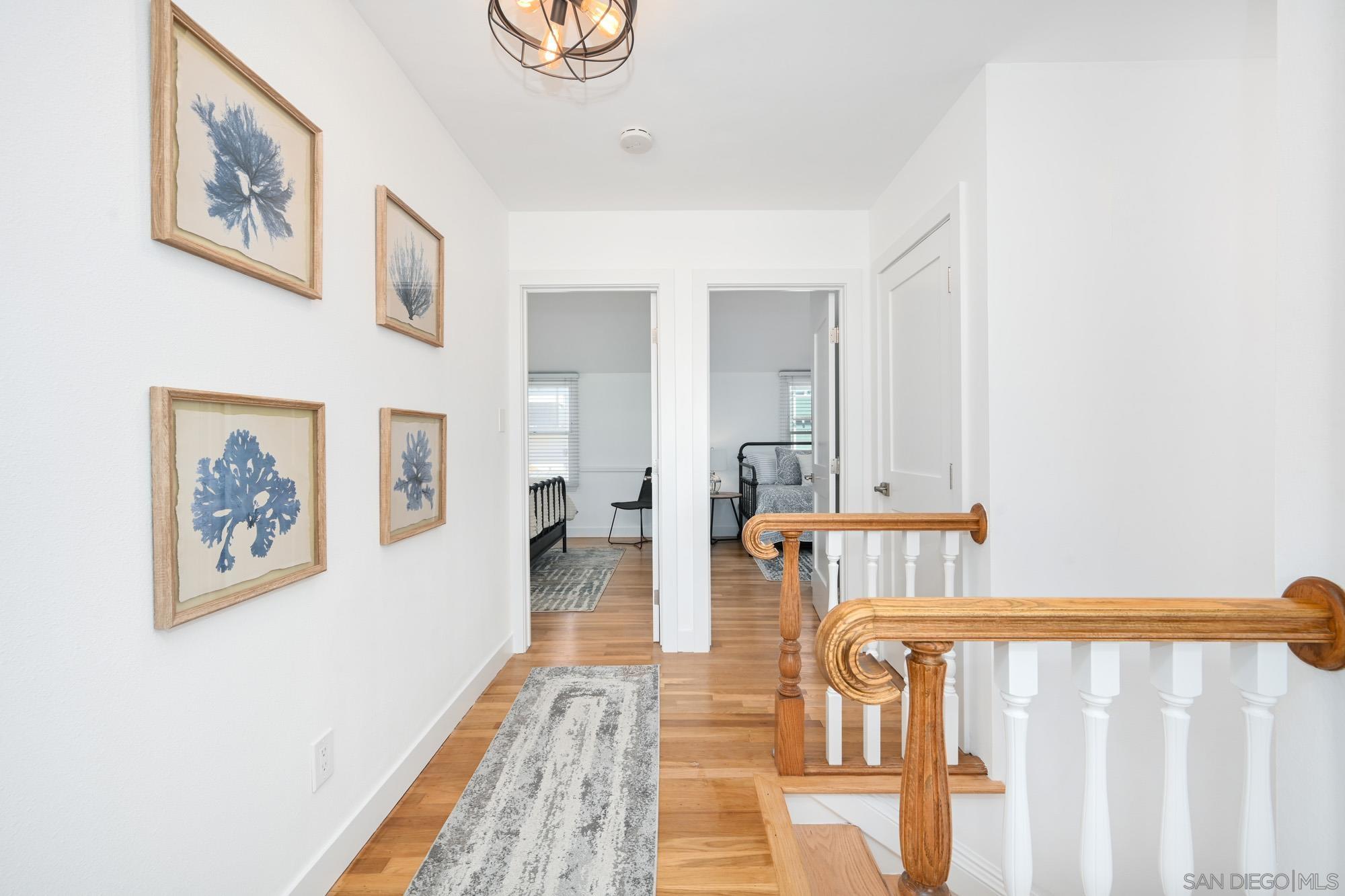 Detail Gallery Image 26 of 64 For 206 E Oceanfront, Newport Beach,  CA 92661 - 3 Beds | 2/1 Baths