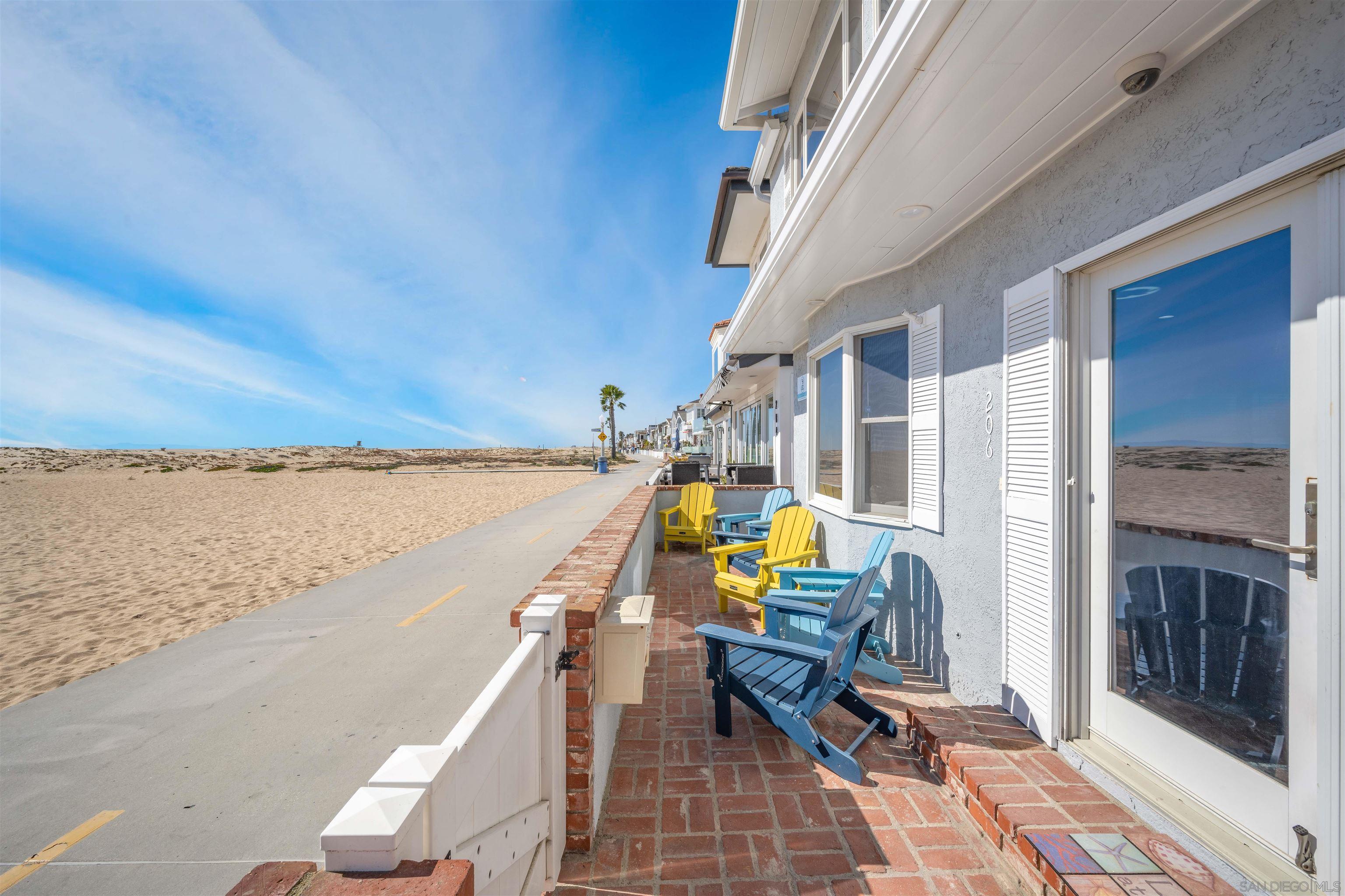 Detail Gallery Image 57 of 64 For 206 E Oceanfront, Newport Beach,  CA 92661 - 3 Beds | 2/1 Baths