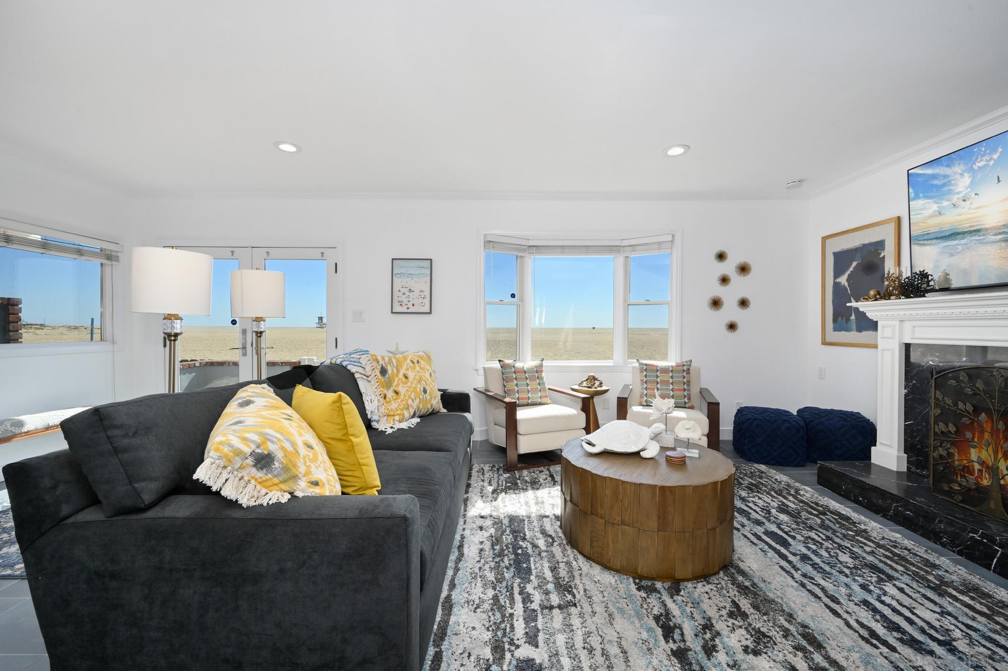 Detail Gallery Image 10 of 64 For 206 E Oceanfront, Newport Beach,  CA 92661 - 3 Beds | 2/1 Baths