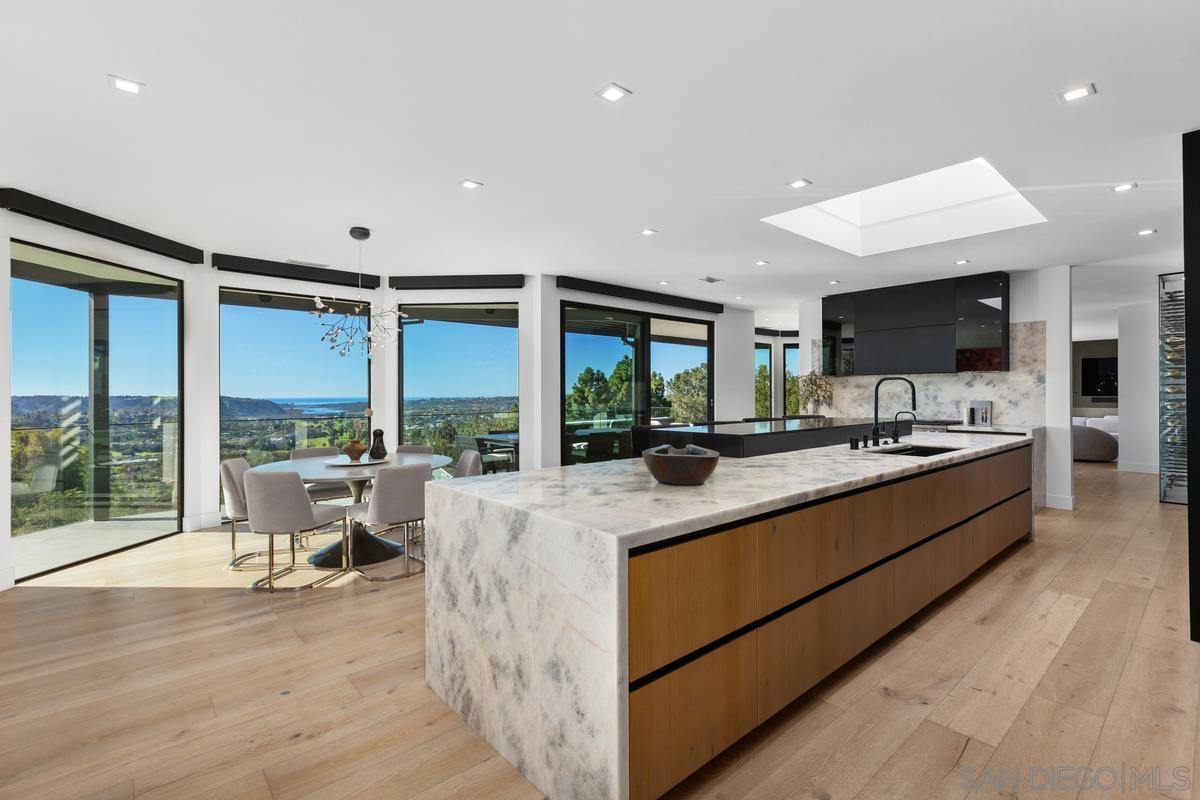 Detail Gallery Image 13 of 40 For 3240  Piragua St, Carlsbad,  CA 92009 - 5 Beds | 4/2 Baths