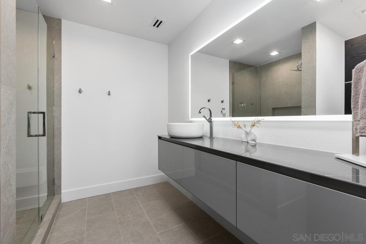 Detail Gallery Image 34 of 40 For 3240  Piragua St, Carlsbad,  CA 92009 - 5 Beds | 4/2 Baths