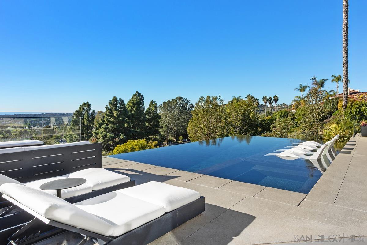 Detail Gallery Image 37 of 40 For 3240  Piragua St, Carlsbad,  CA 92009 - 5 Beds | 4/2 Baths