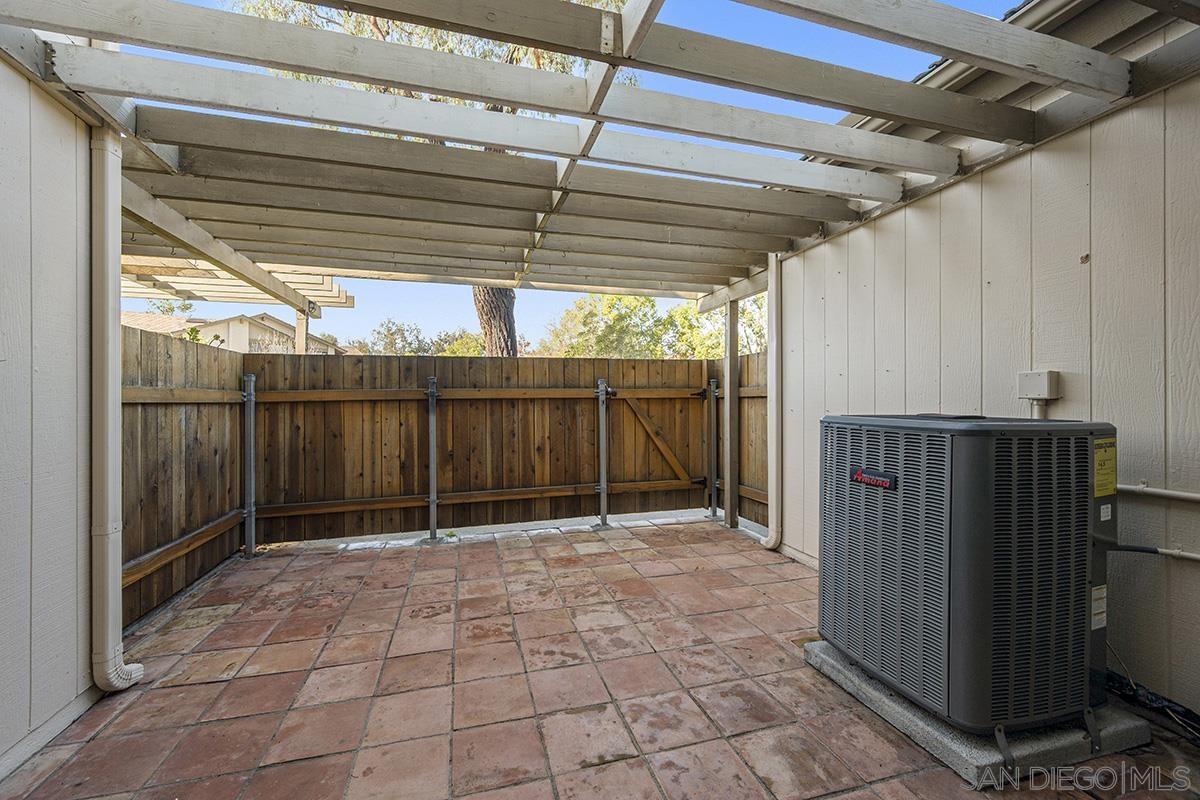 Detail Gallery Image 44 of 54 For 9787  Rimpark Way, San Diego,  CA 92124 - 4 Beds | 2/1 Baths