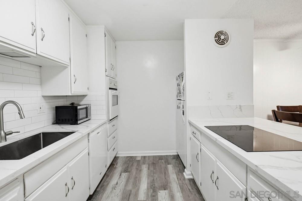 Detail Gallery Image 13 of 35 For 4444 W Point Loma Blvd  #75,  San Diego,  CA 92107 - 2 Beds | 2 Baths