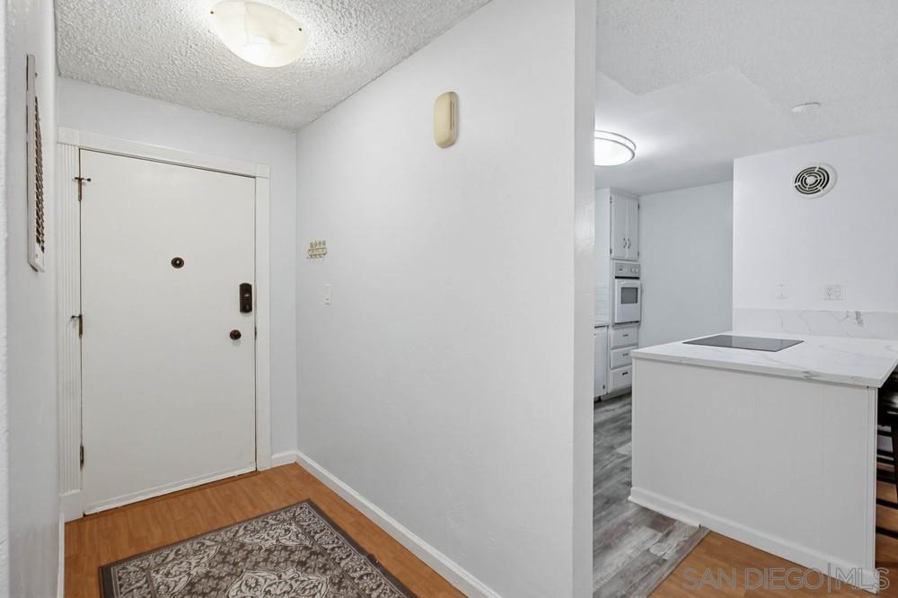 Detail Gallery Image 4 of 35 For 4444 W Point Loma Blvd  #75,  San Diego,  CA 92107 - 2 Beds | 2 Baths