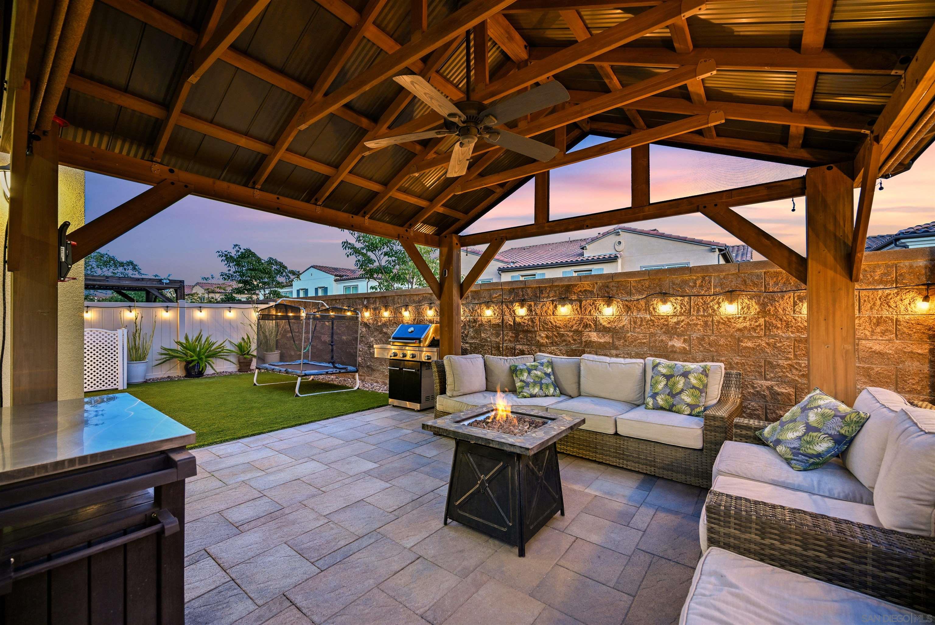 Detail Gallery Image 17 of 35 For 10929  Tyler Way, San Diego,  CA 92129 - 3 Beds | 2/1 Baths