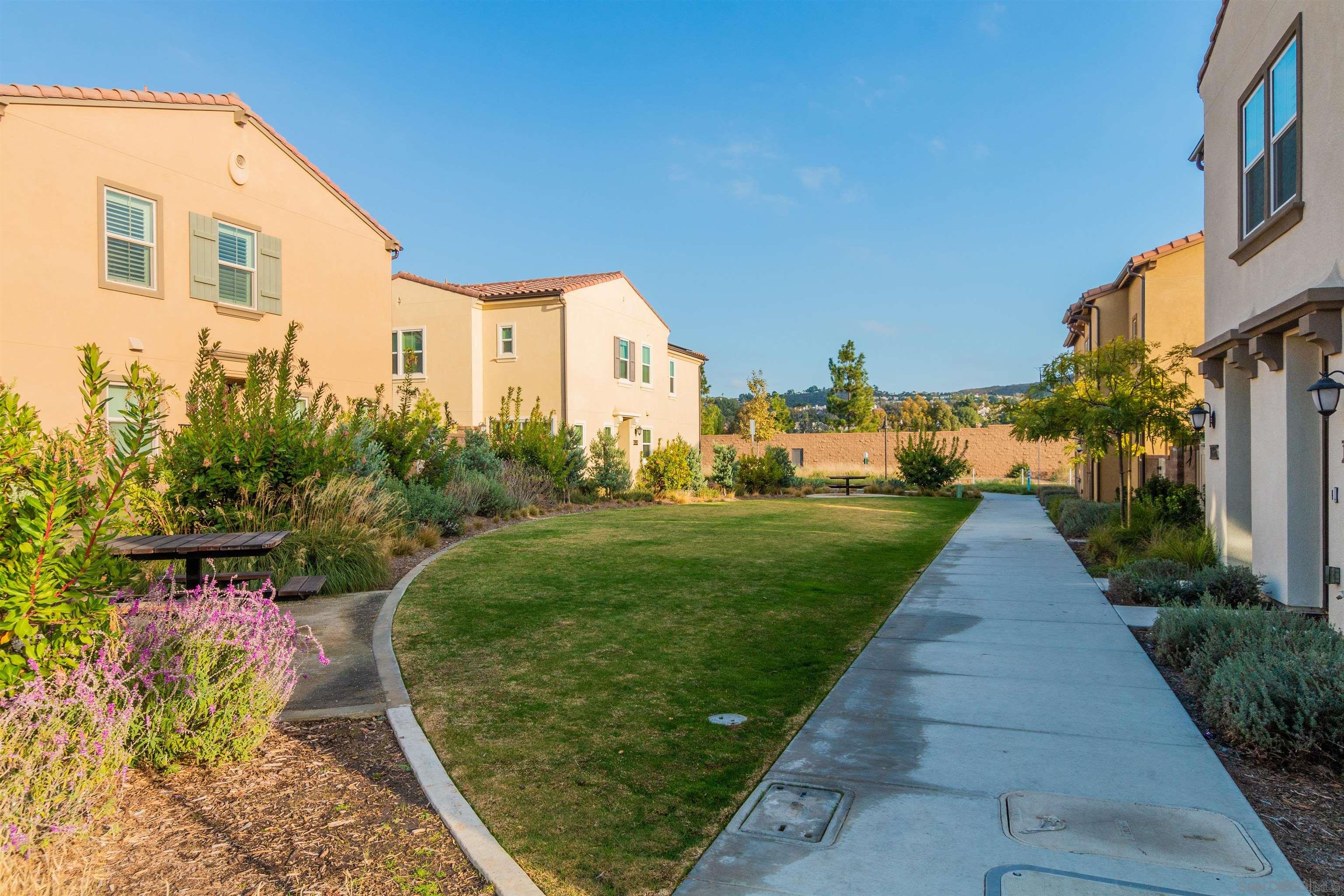 Detail Gallery Image 32 of 35 For 10929  Tyler Way, San Diego,  CA 92129 - 3 Beds | 2/1 Baths