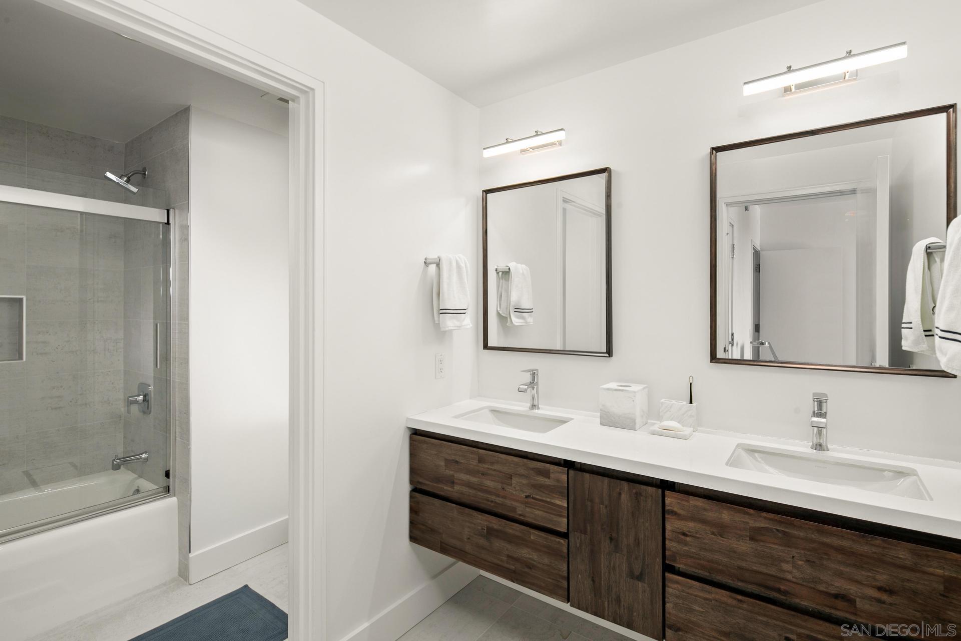 Detail Gallery Image 16 of 47 For 645  Front St  1703, San Diego,  CA 92101 - 2 Beds | 2/1 Baths